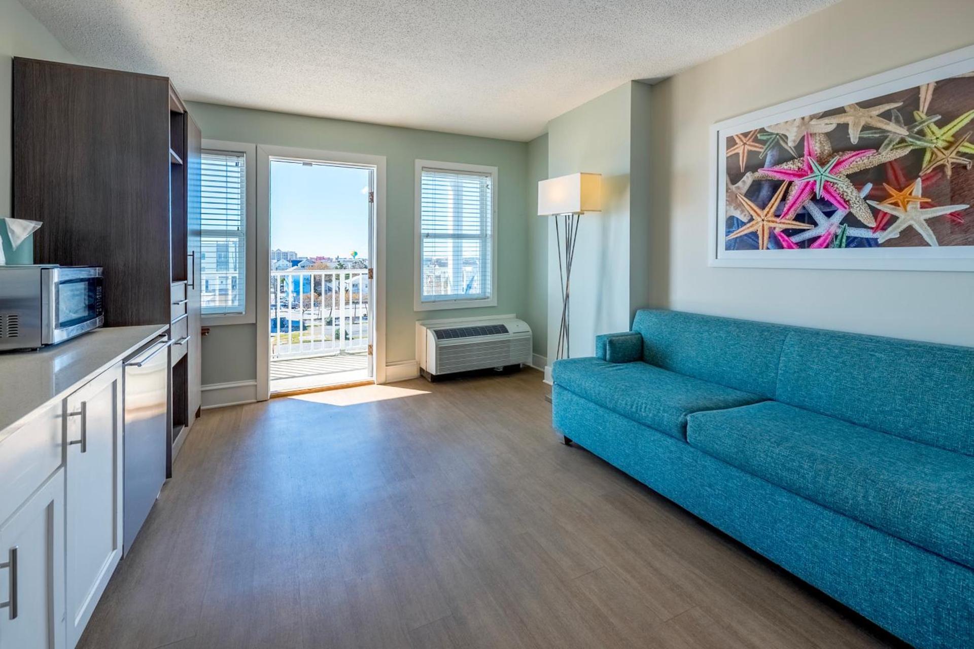Commander Hotel & Suites photo 67
