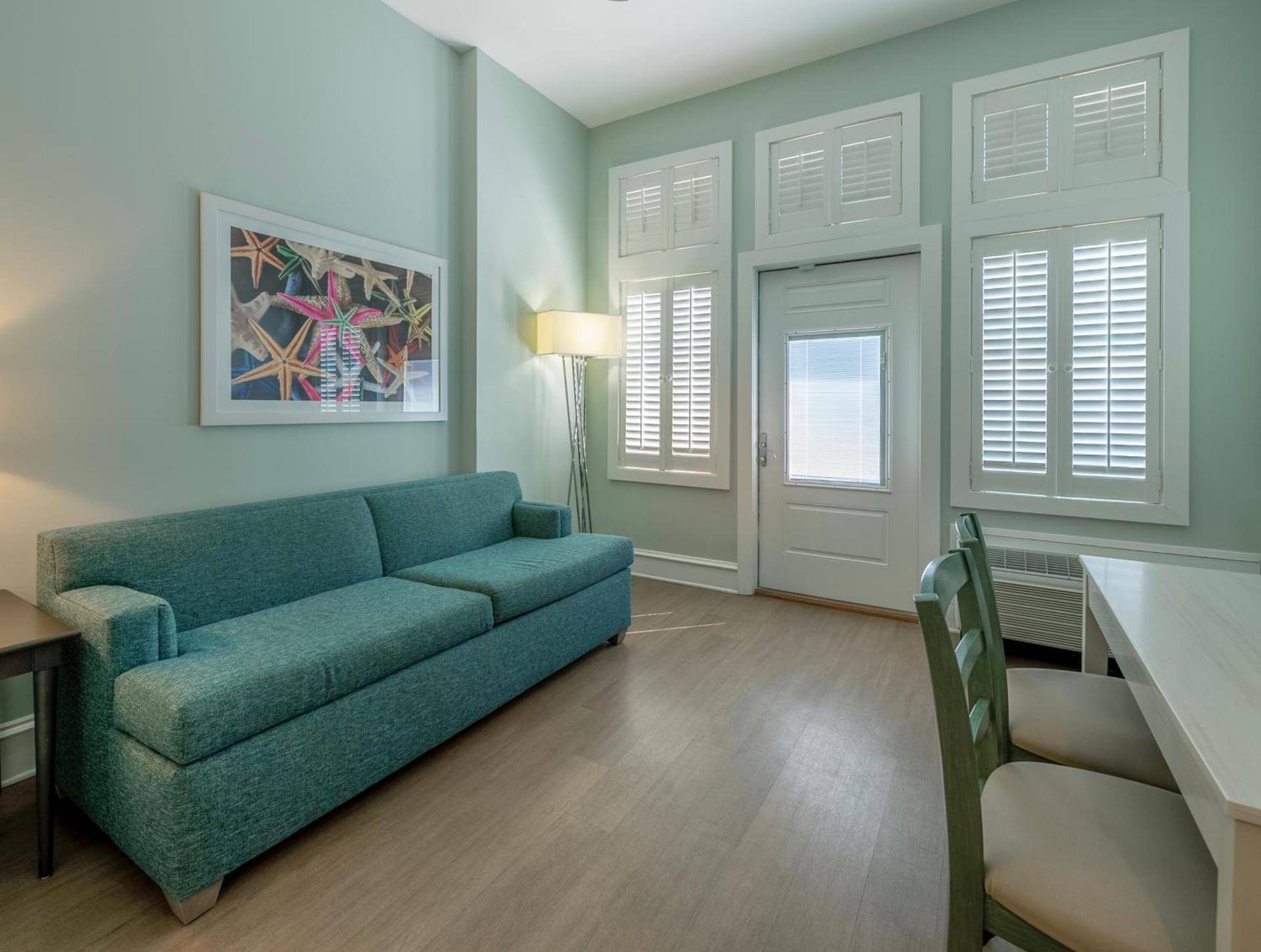 Commander Hotel & Suites photo 68