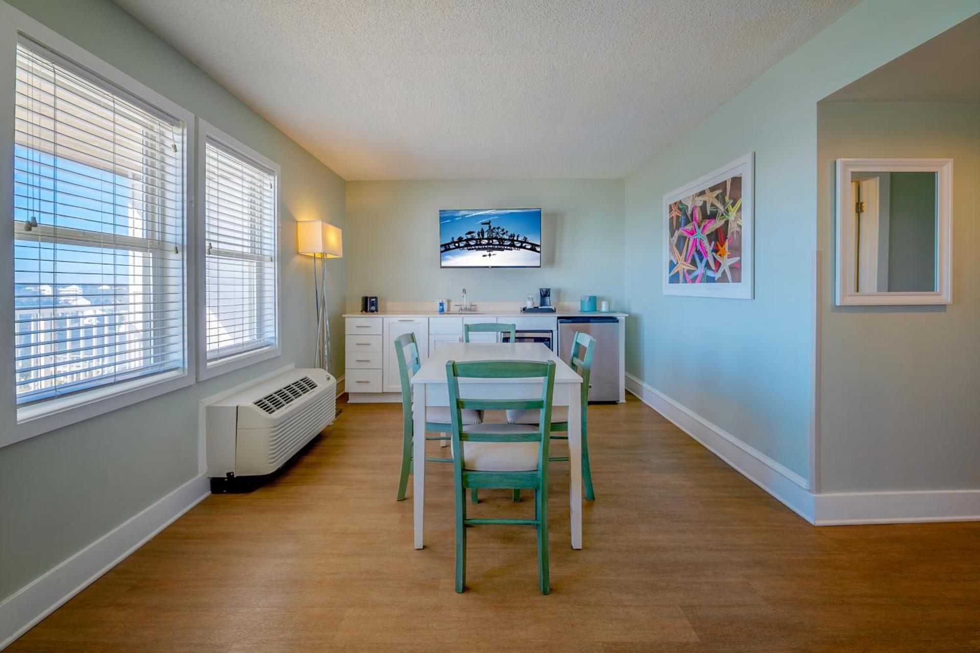 Commander Hotel & Suites photo 84