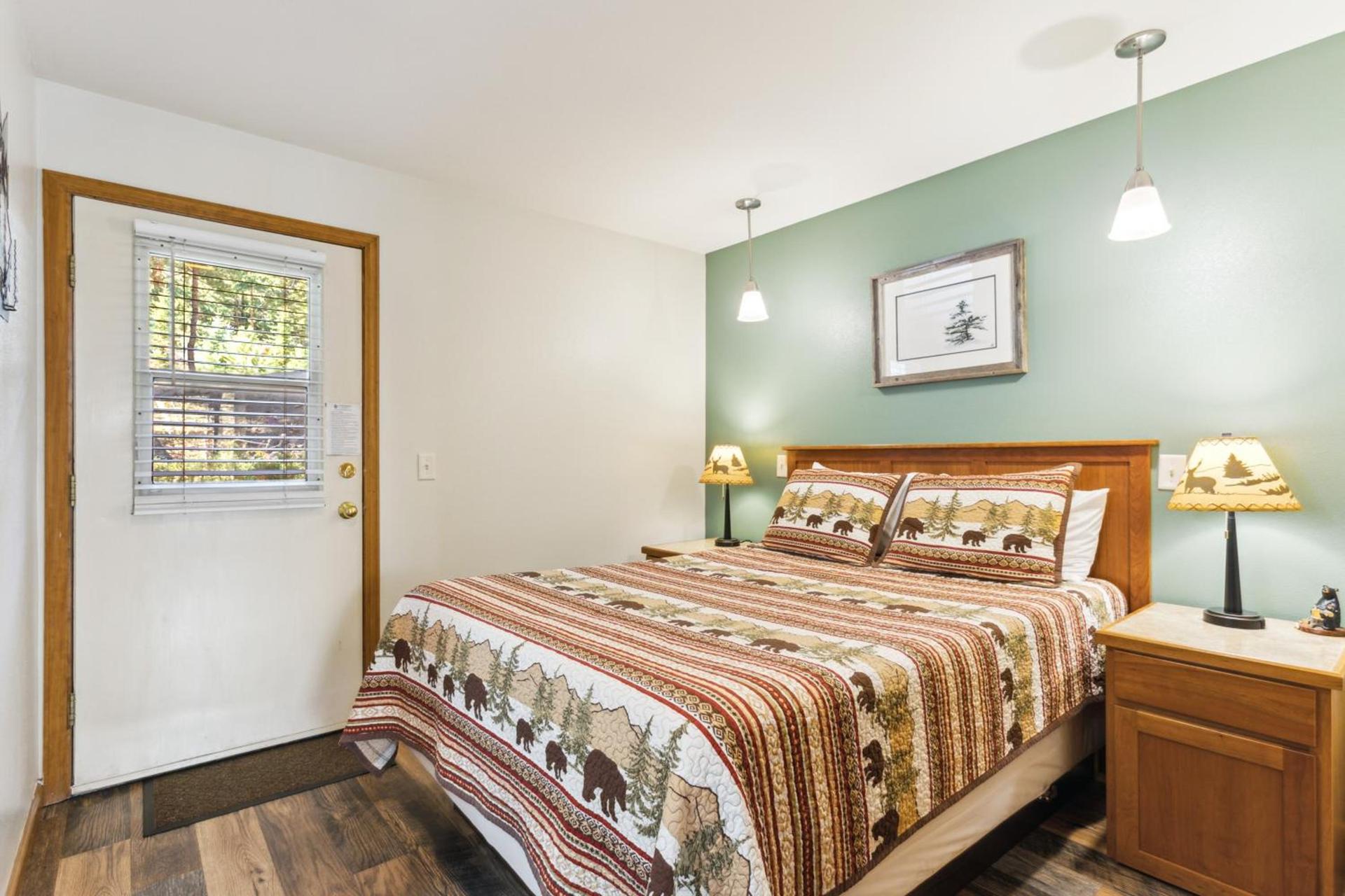 Ponderosa Lodge photo 3