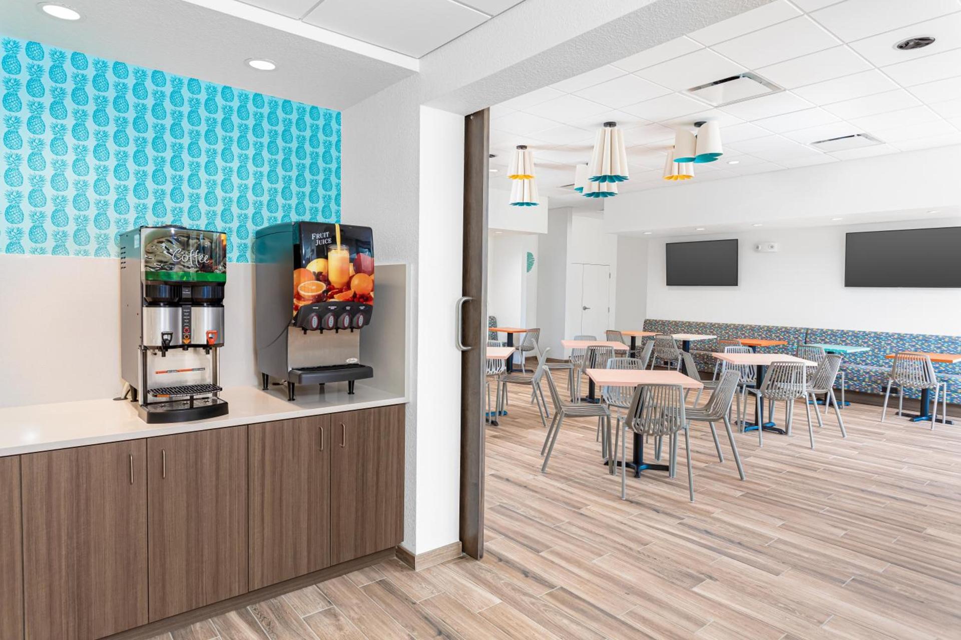 Beachside Hotel & Suites Cocoa Beach - Port Canaveral photo 33