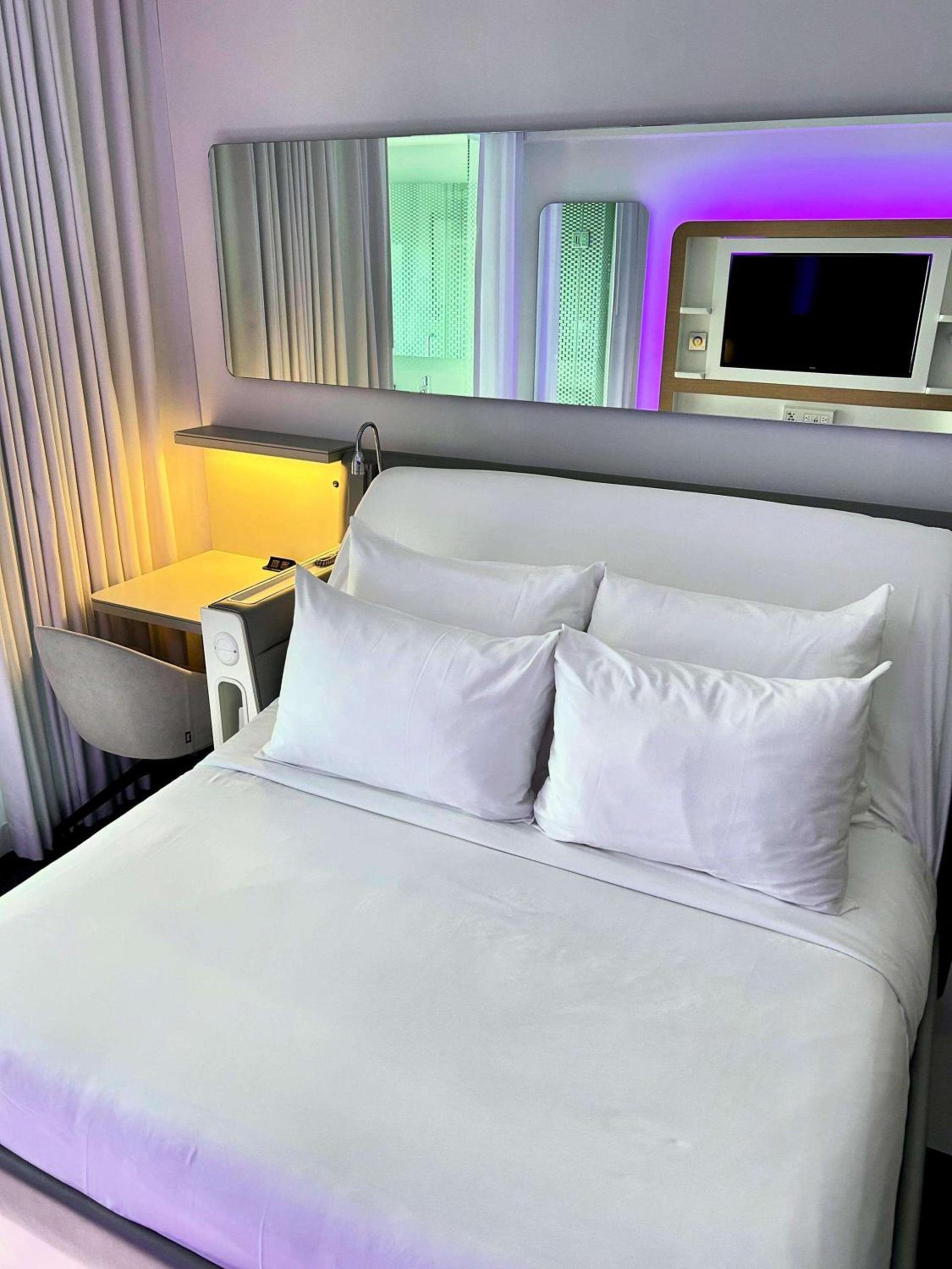 YOTEL Boston photo 24