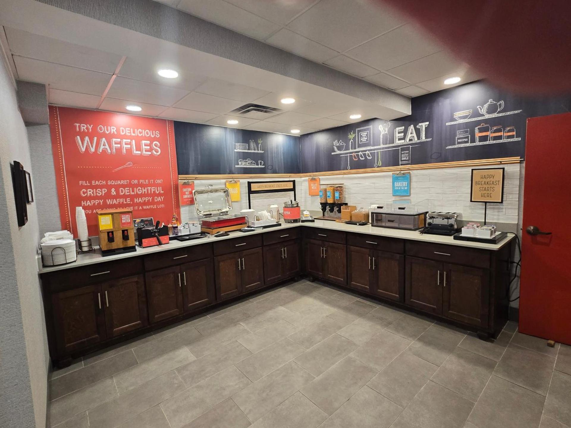 Hampton Inn Commerce photo 13