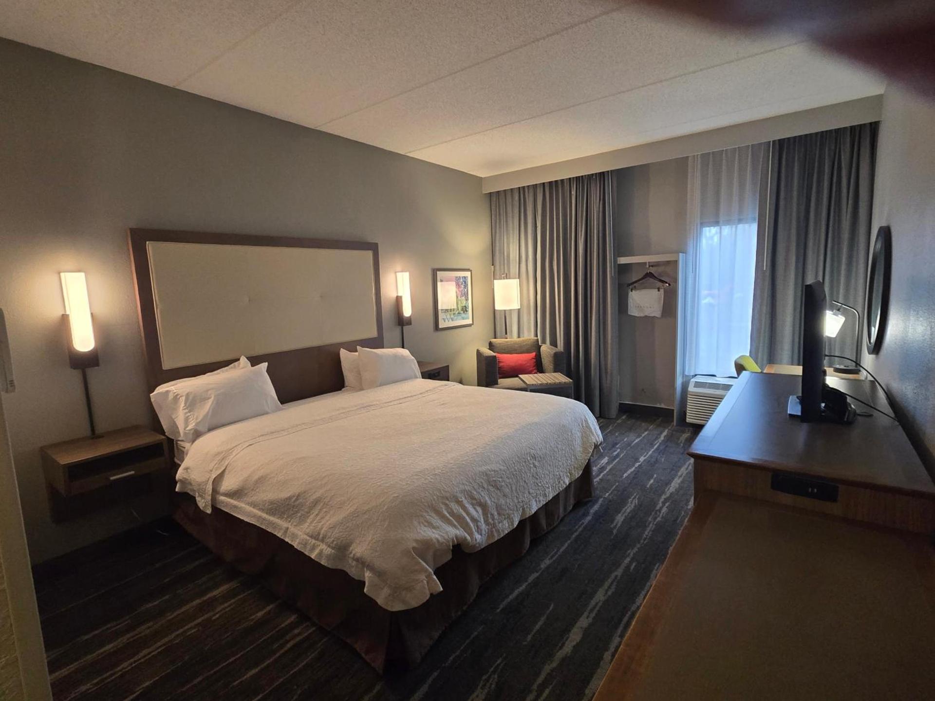 Hampton Inn Commerce photo 27