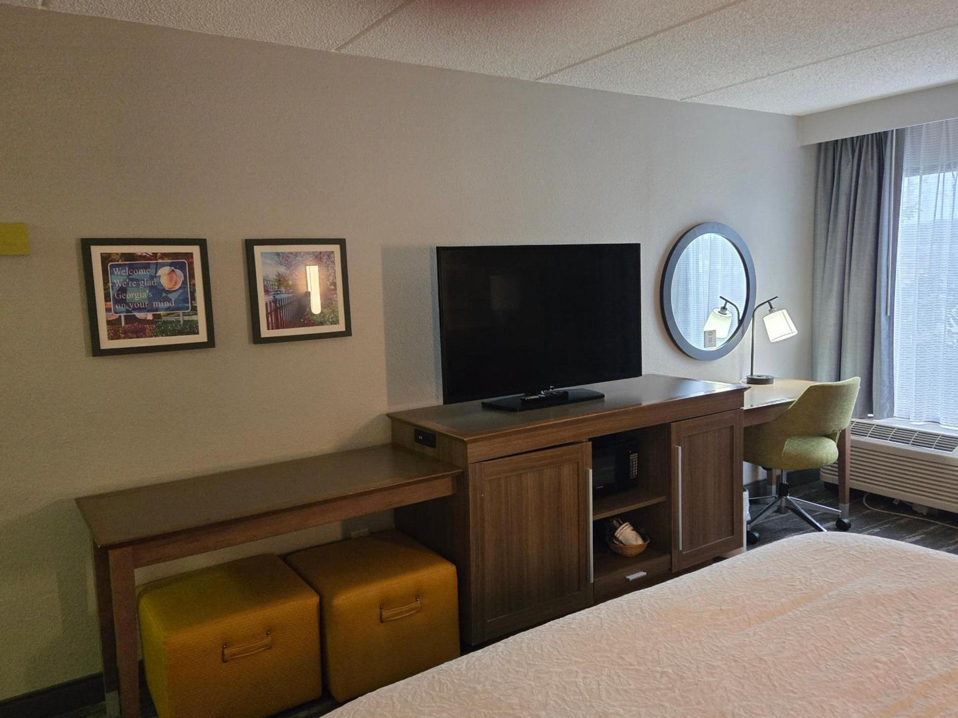 Hampton Inn Commerce photo 28