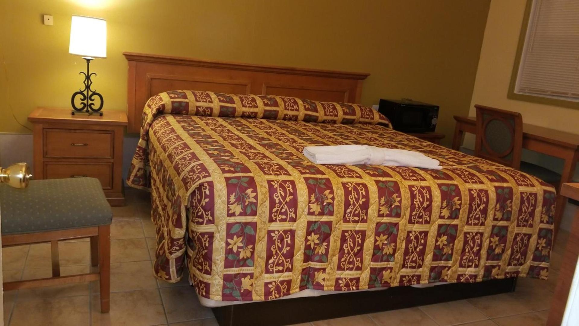 Luxury Inn photo 8