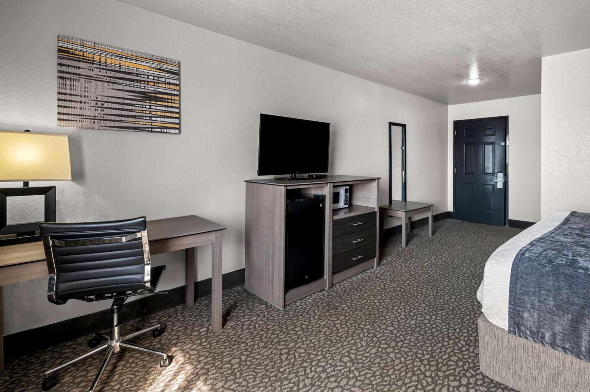 Best Western Sherwood Inn & Suites photo 24