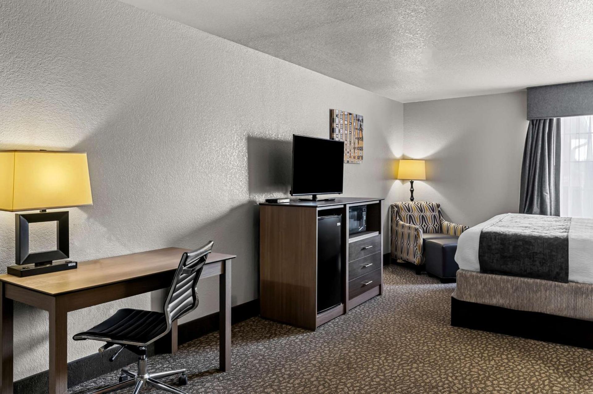 Best Western Sherwood Inn & Suites photo 30