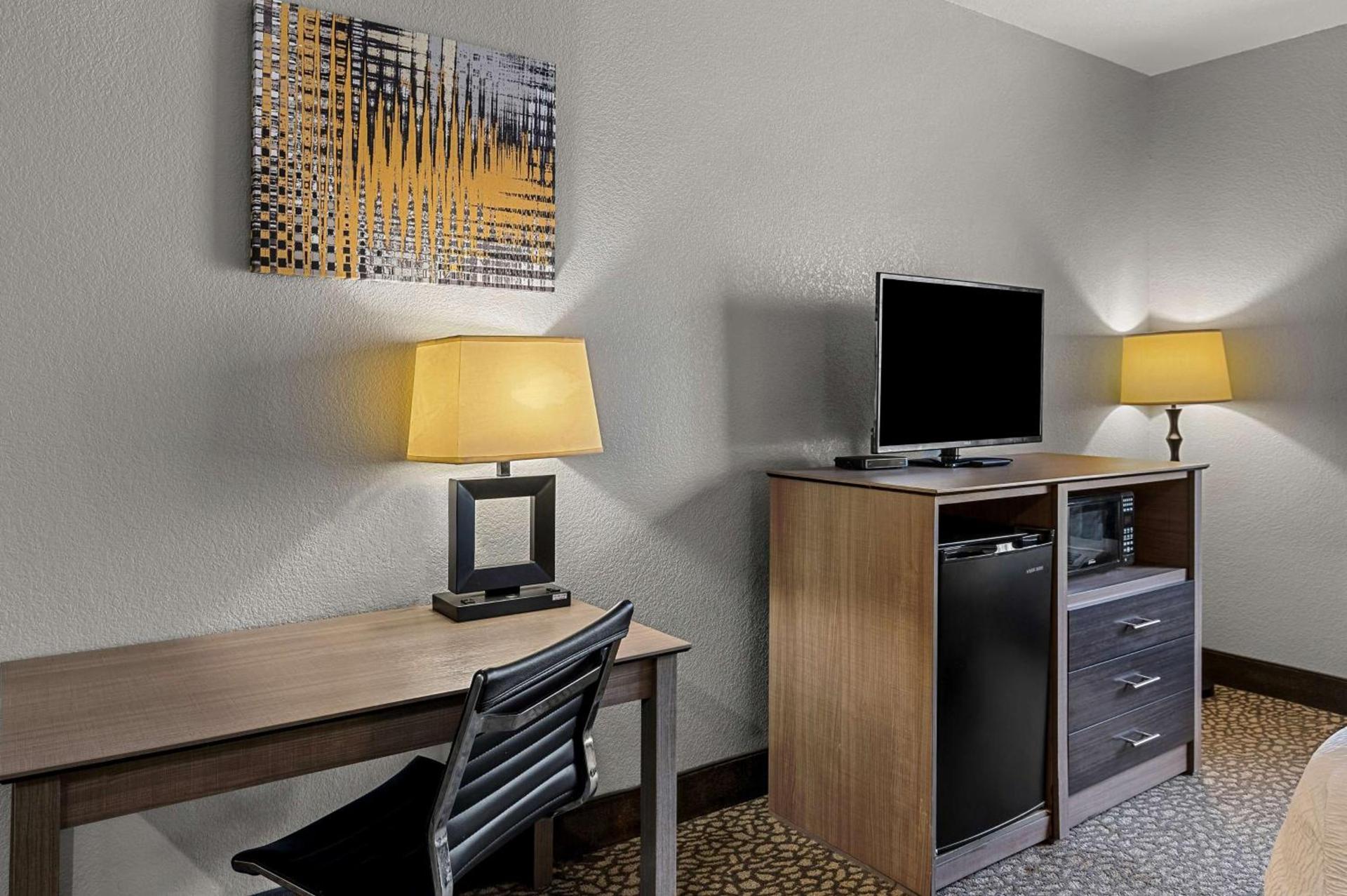 Best Western Sherwood Inn & Suites photo 19