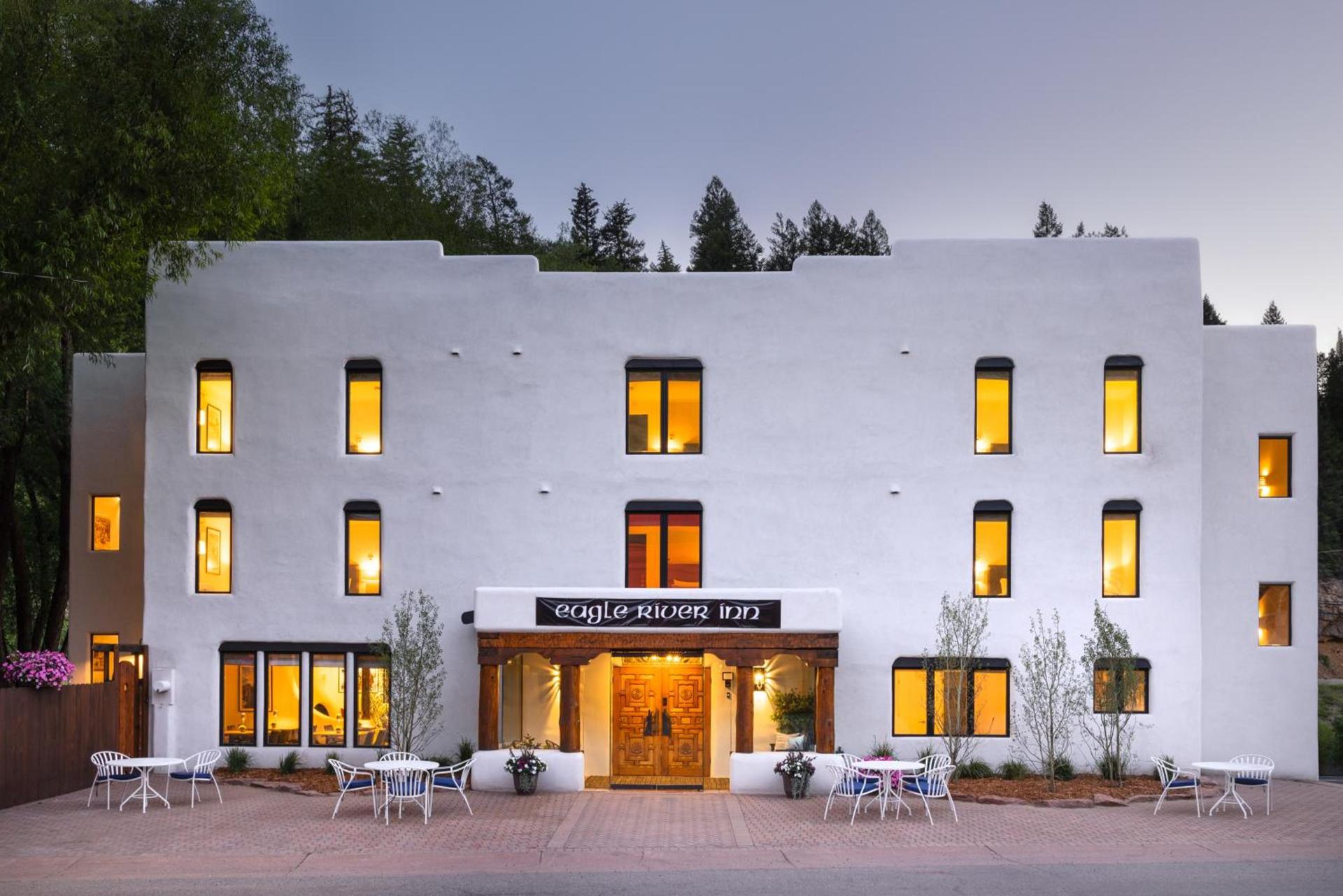 Eagle River Inn photo 1