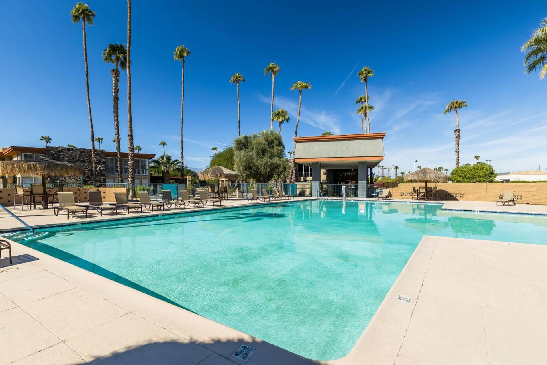 Best Western Date Tree Hotel photo 2