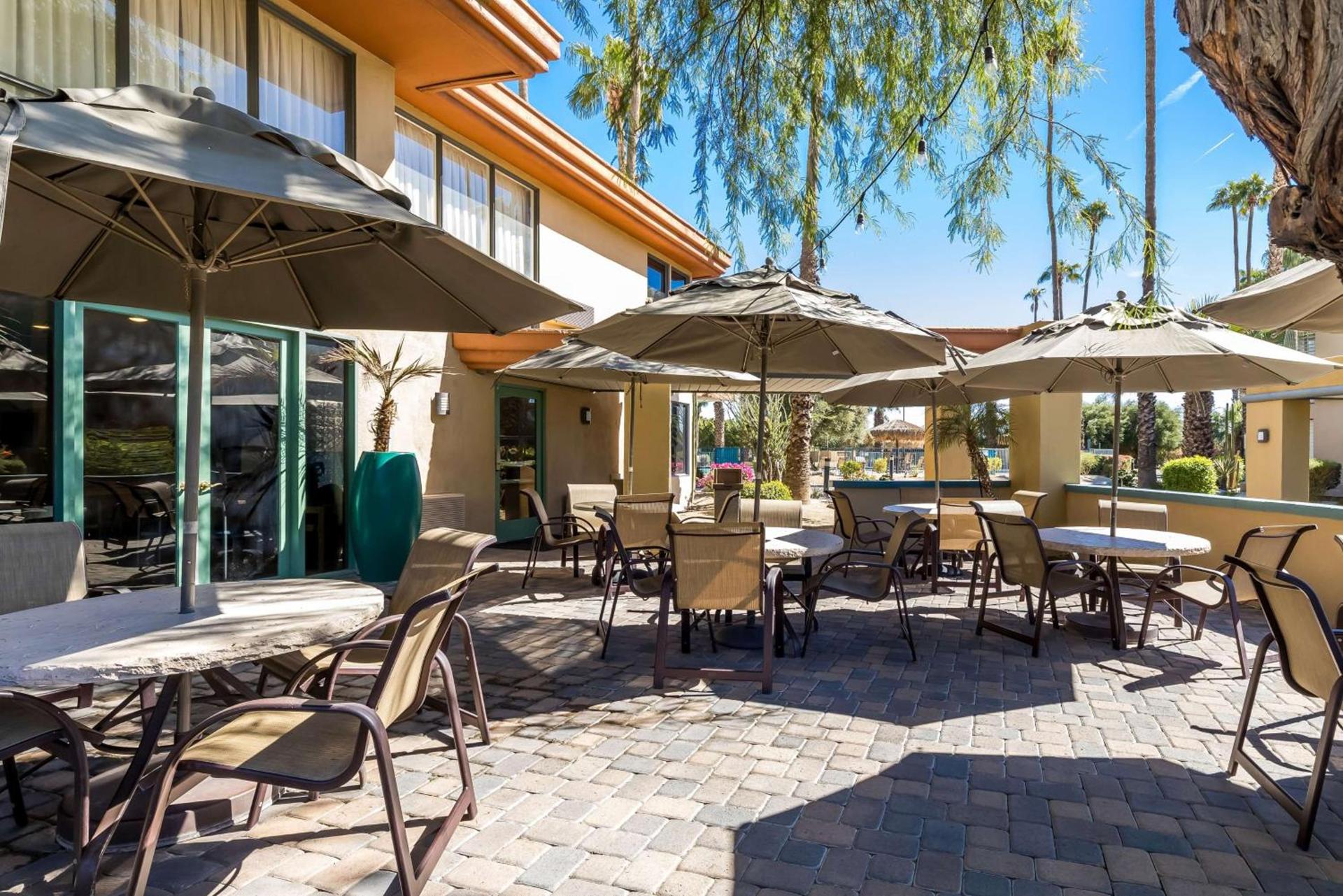 Best Western Date Tree Hotel photo 6