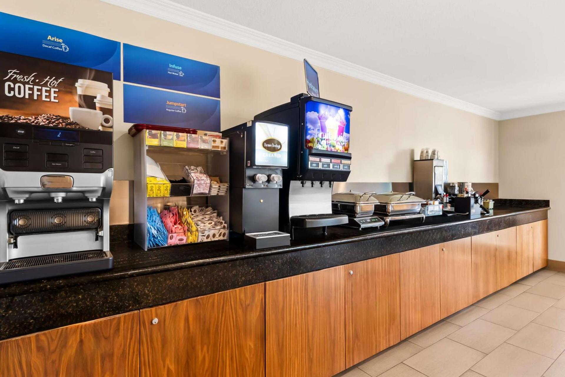 Best Western Date Tree Hotel photo 11
