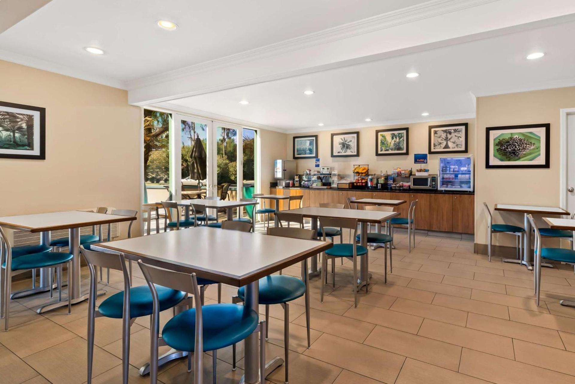 Best Western Date Tree Hotel photo 12