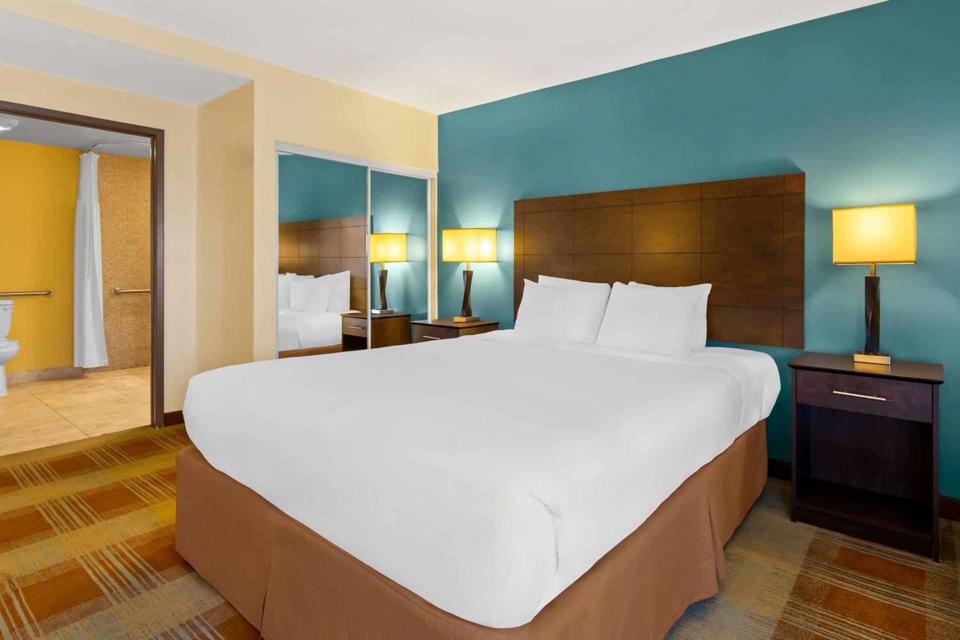 Best Western Date Tree Hotel photo 22