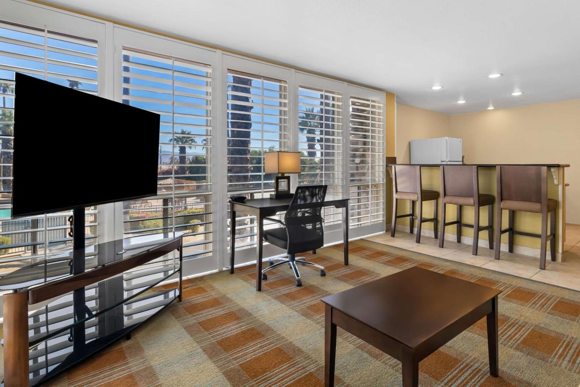 Best Western Date Tree Hotel photo 31