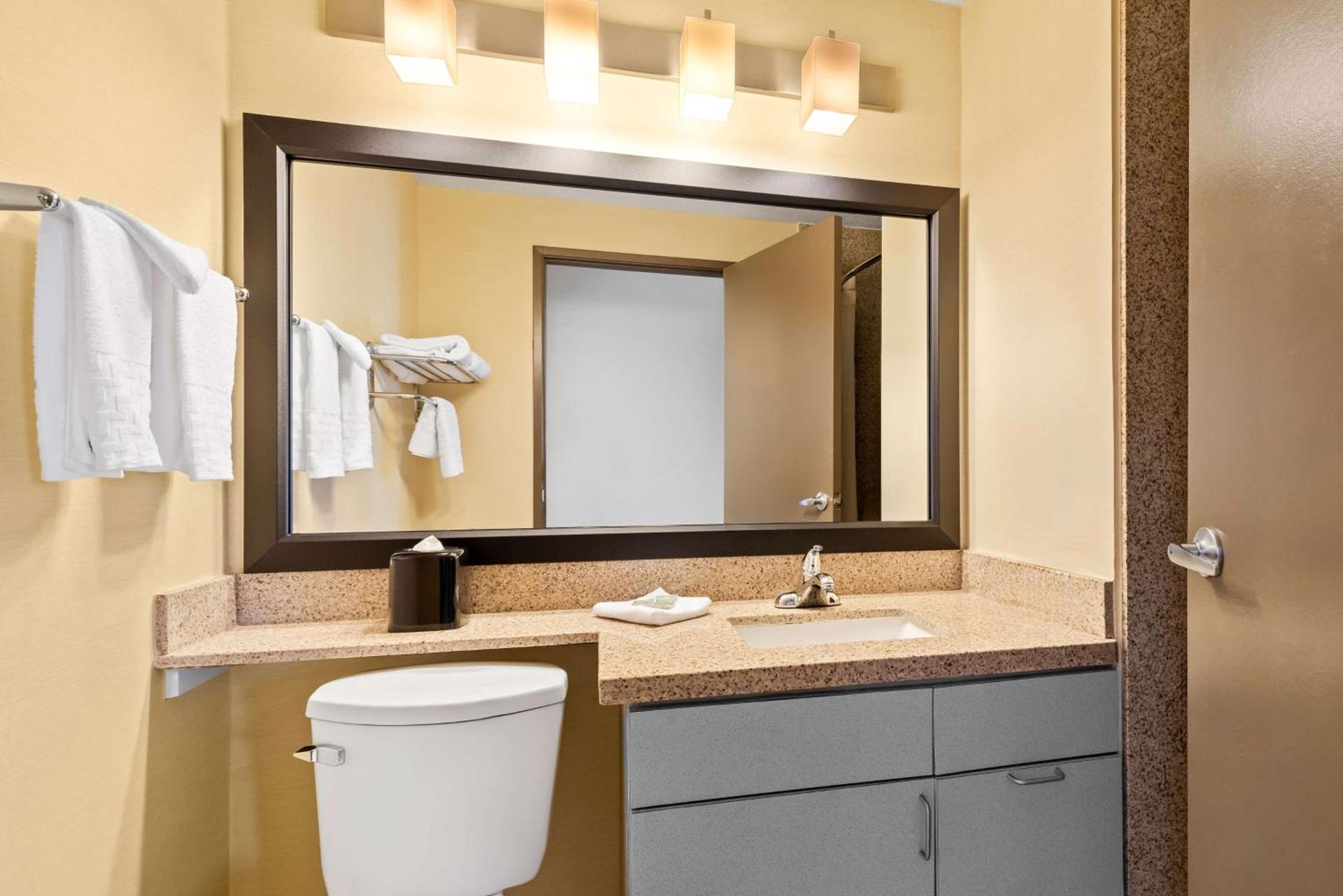 Best Western Date Tree Hotel photo 38