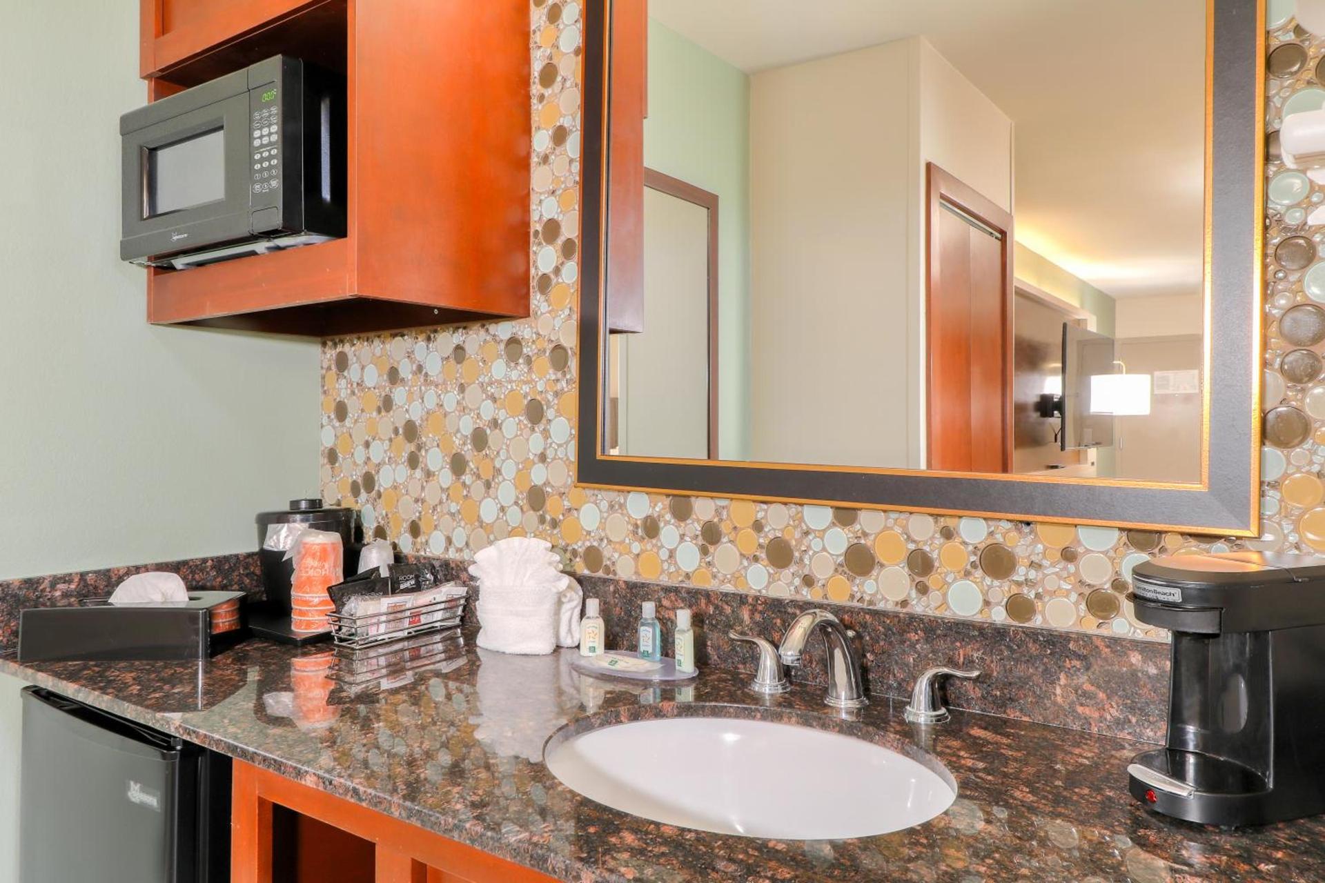 Quality Inn Near the Island Pigeon Forge photo 61