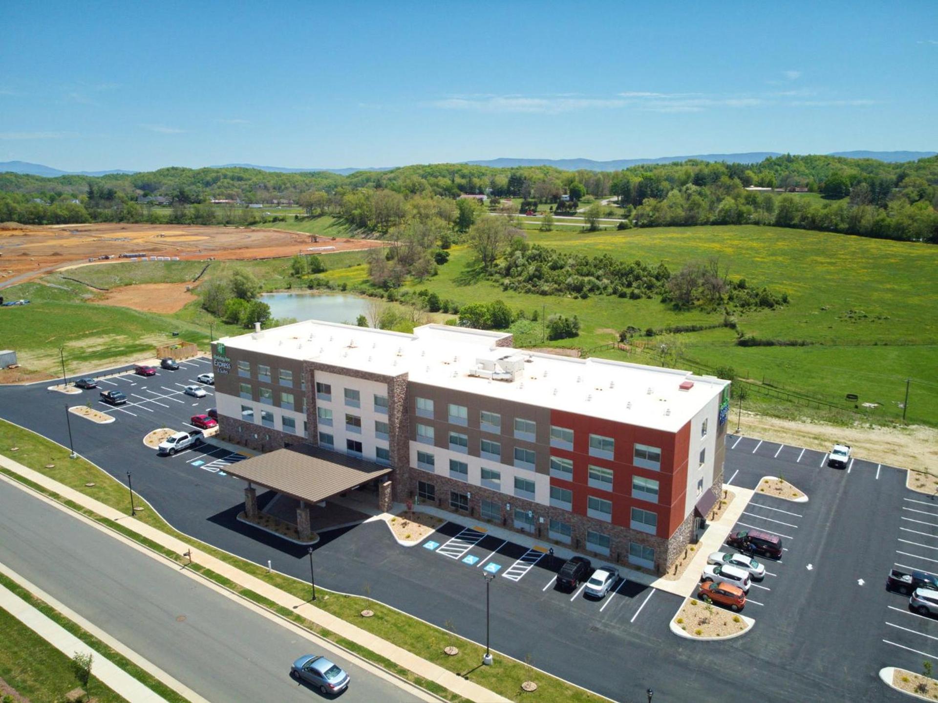 Holiday Inn Express & Suites - Abingdon by IHG photo 32