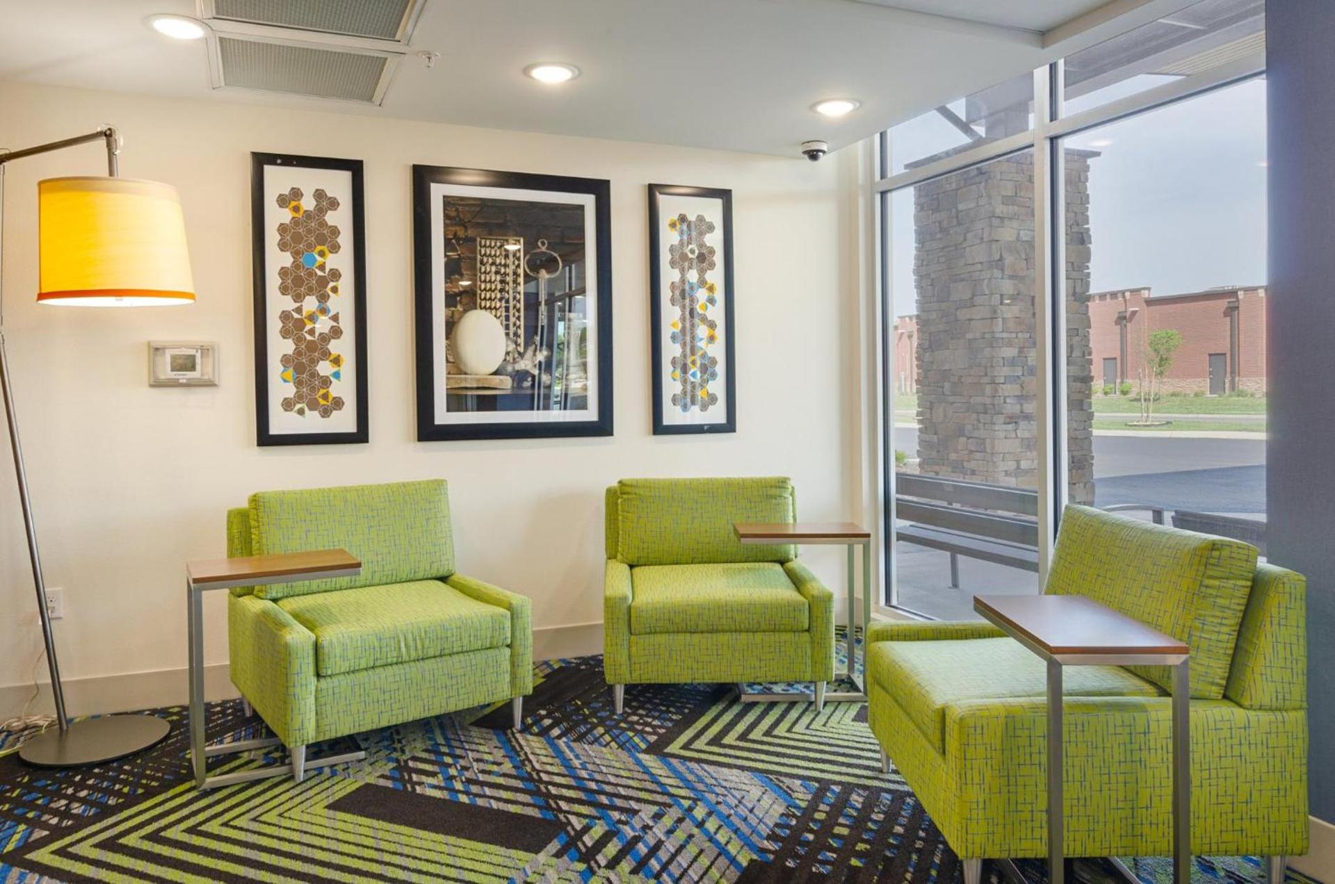 Holiday Inn Express & Suites - Abingdon by IHG photo 34