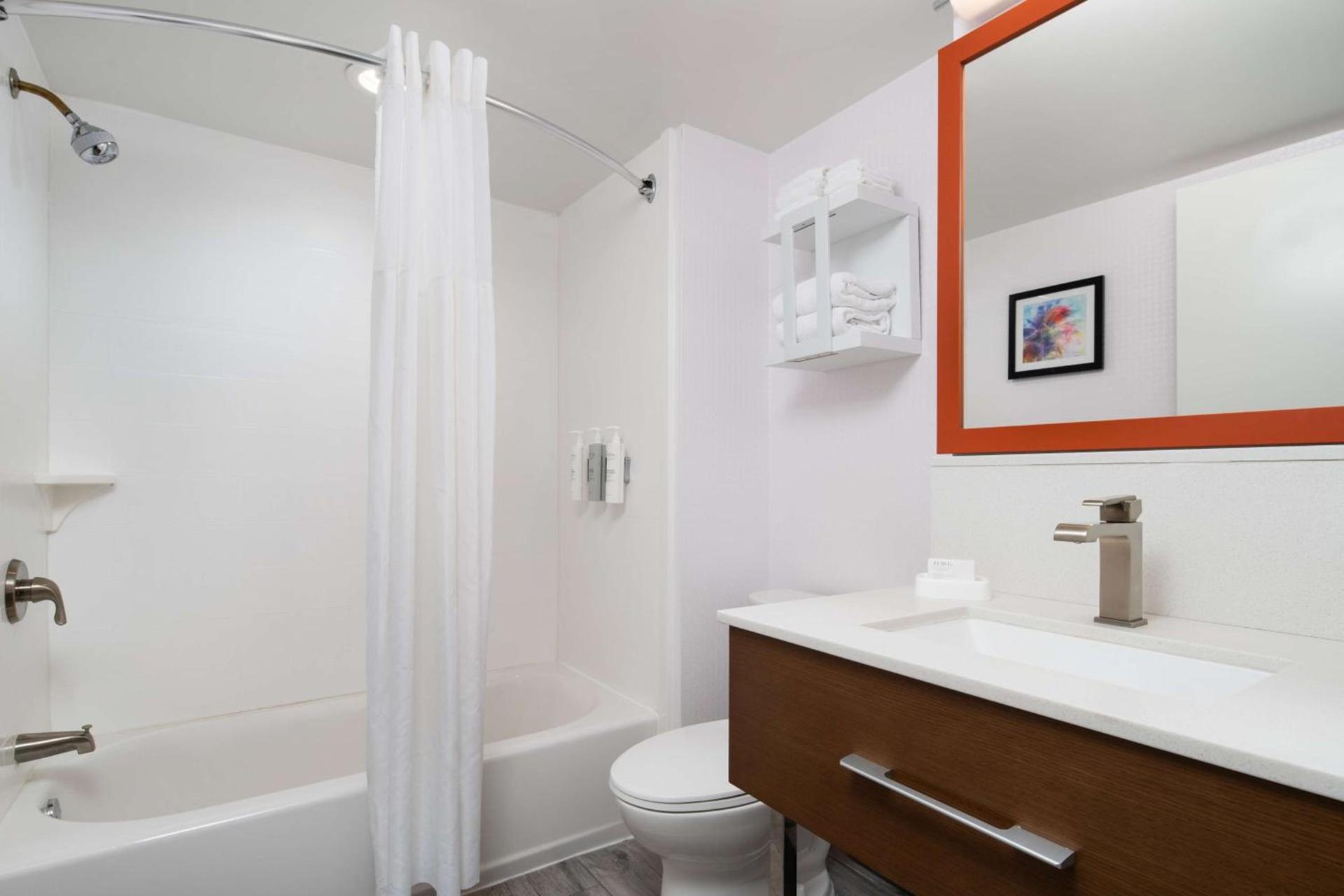 Hampton Inn Norfolk/Virginia Beach photo 25