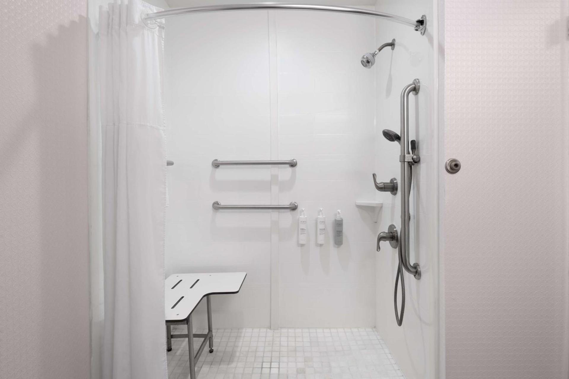Hampton Inn Norfolk/Virginia Beach photo 27