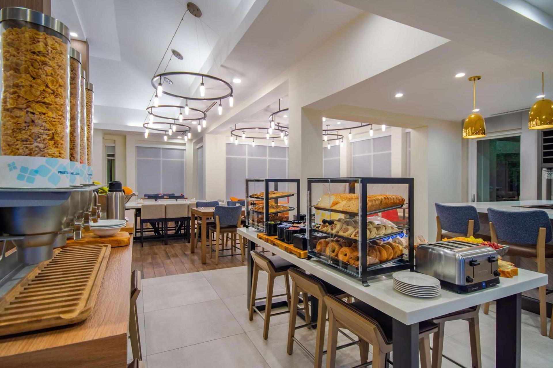 Hilton Garden Inn Danbury photo 9