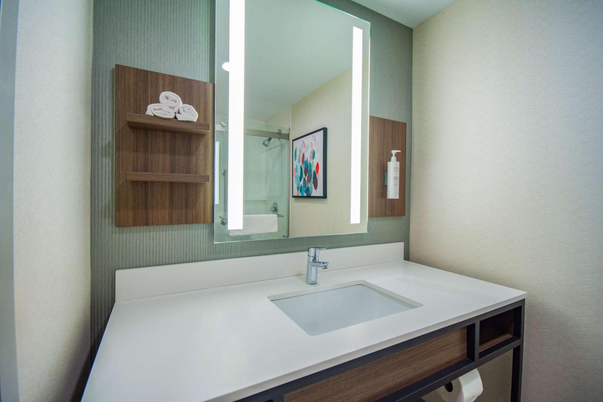 Hilton Garden Inn Danbury photo 31