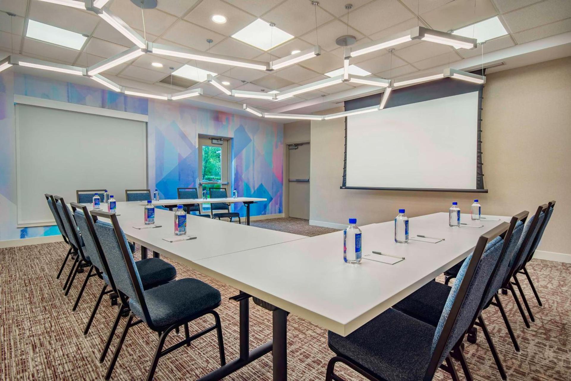 Hilton Garden Inn Danbury photo 42