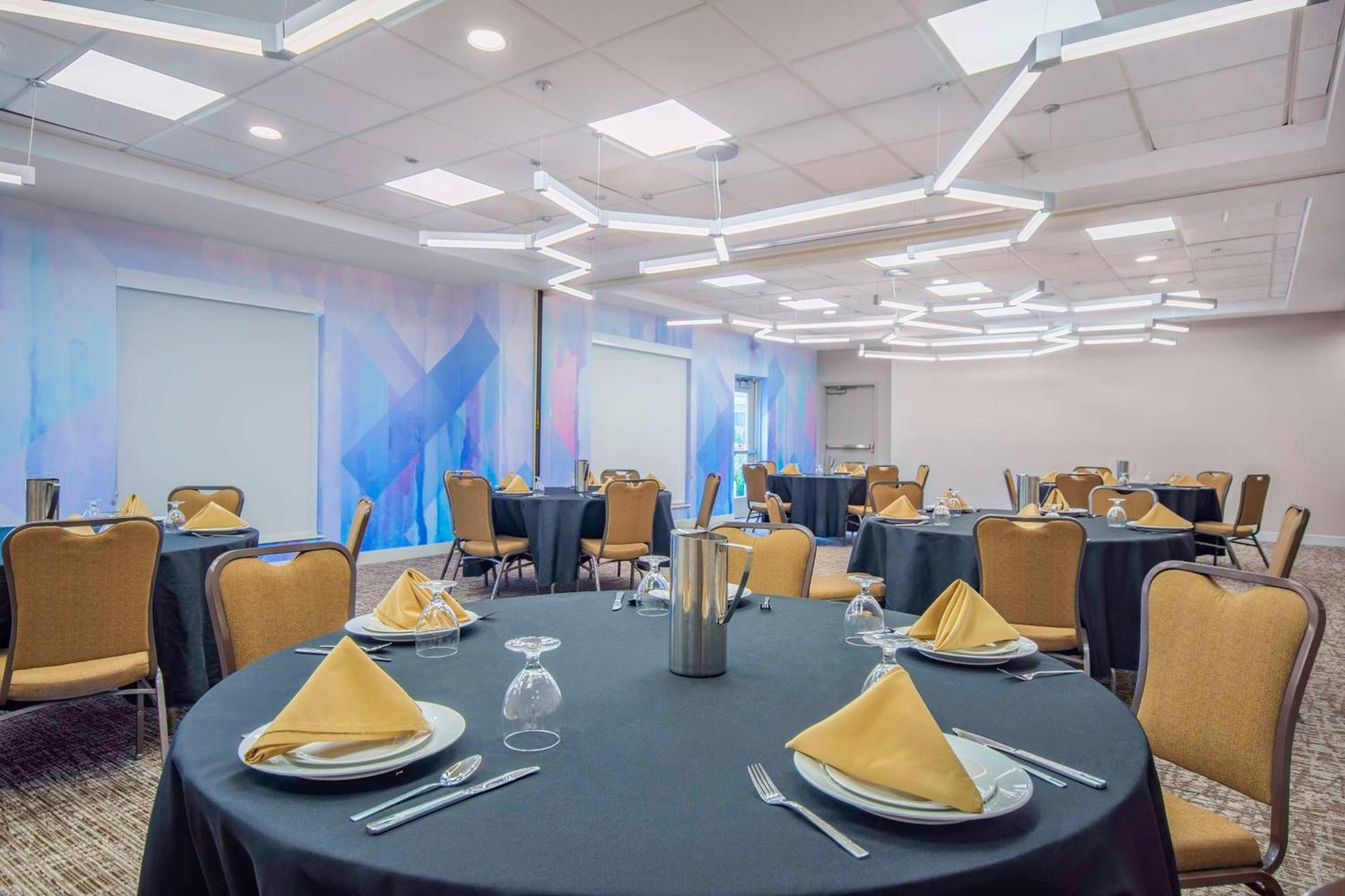 Hilton Garden Inn Danbury photo 41