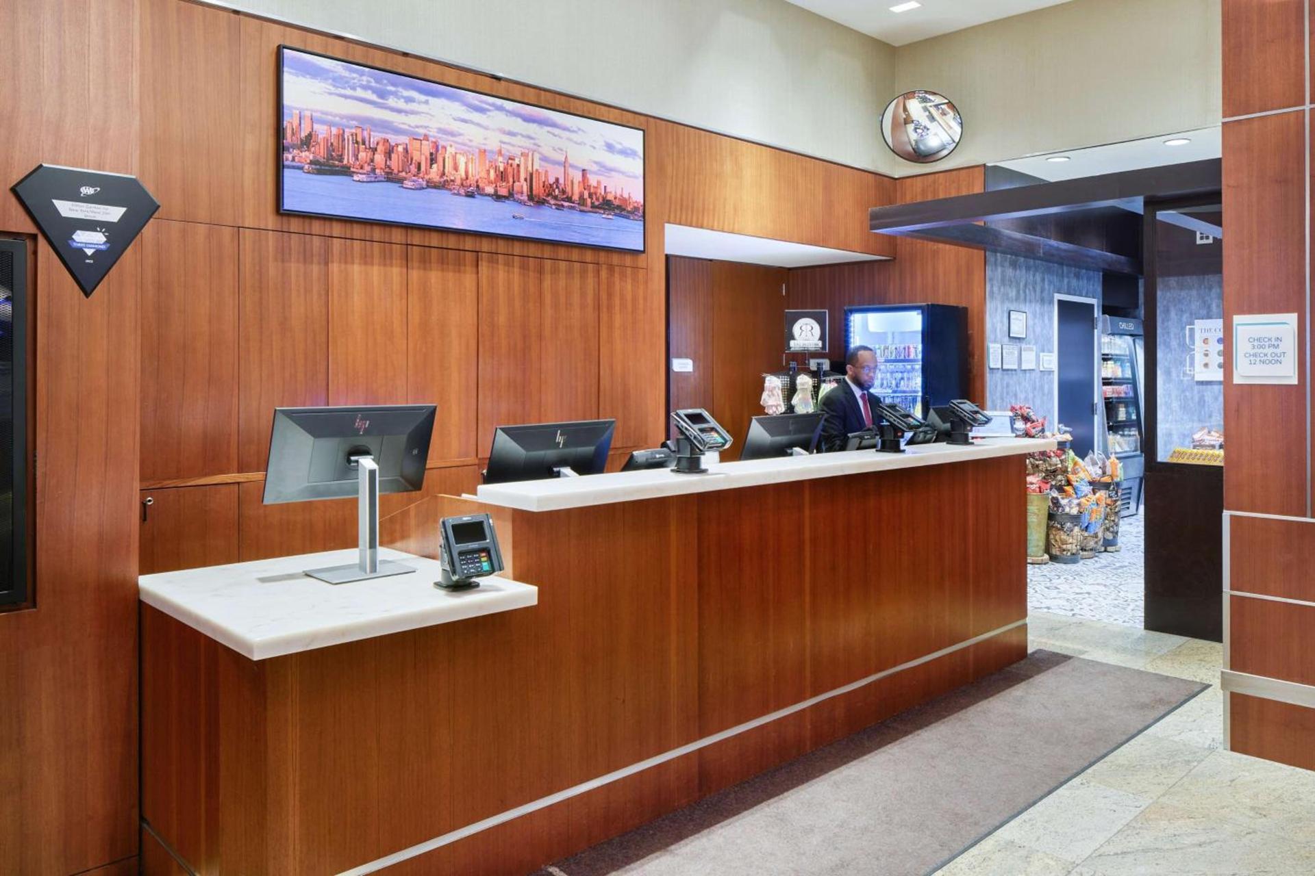 Hilton Garden Inn West 35th Street photo 57