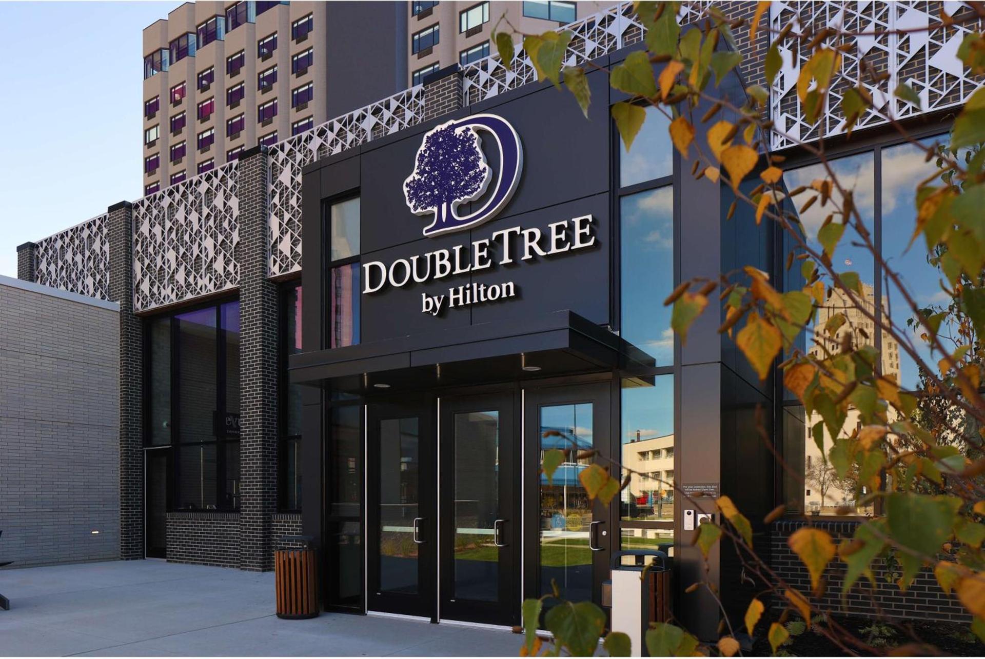 Doubletree By Hilton Battle Creek photo 2