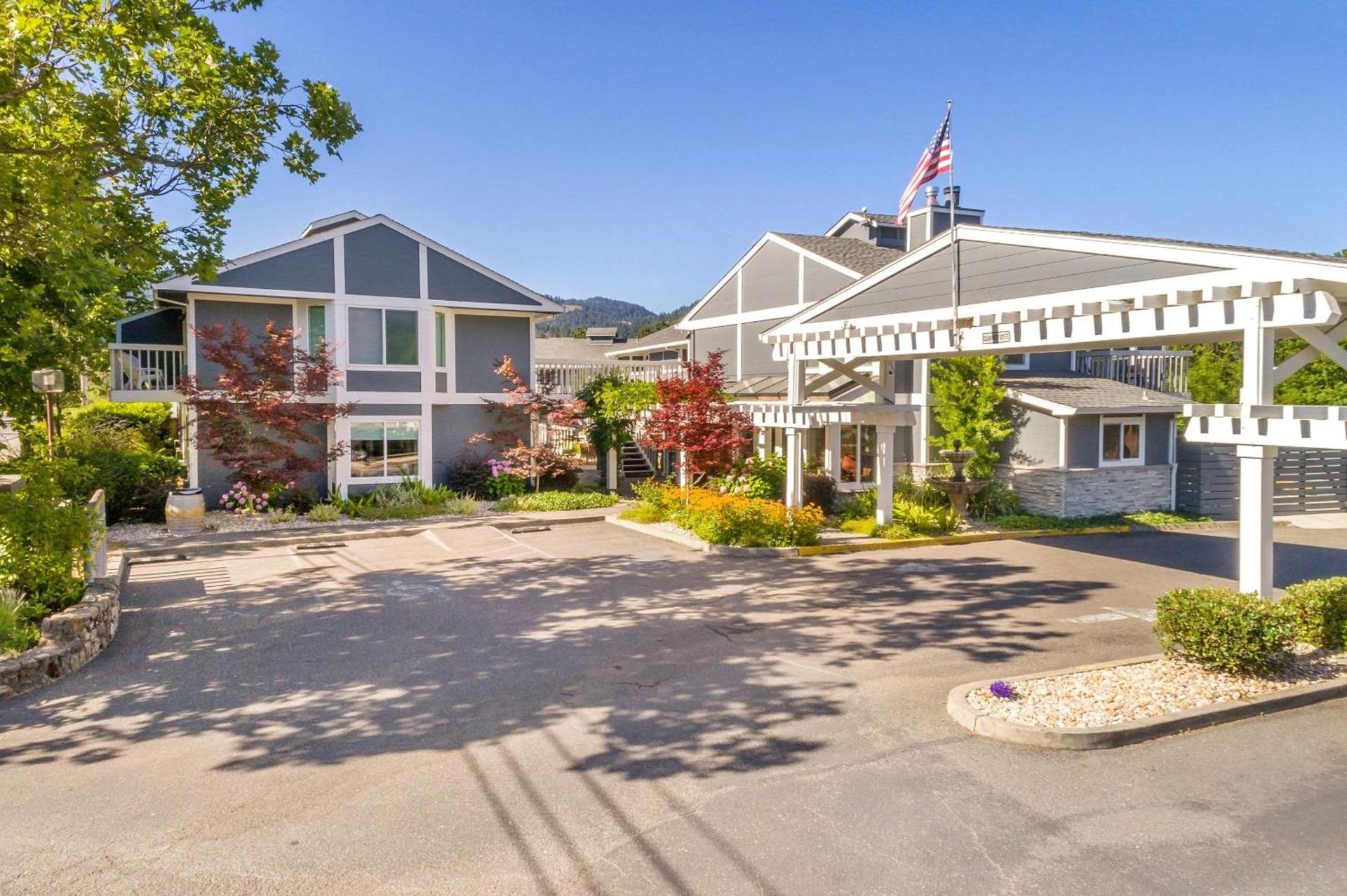 UpValley Inn & Hot Springs, an Ascend Collection Hotel photo 2