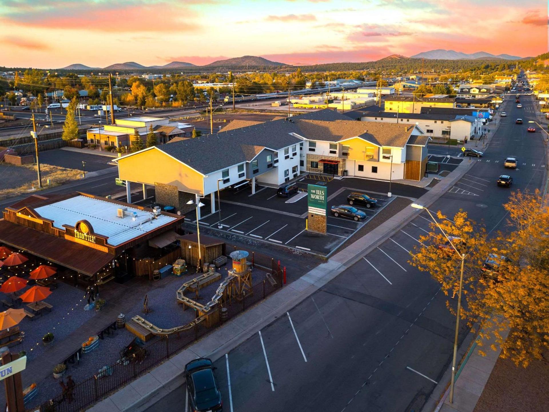 The Ellsworth Hotel, an Ascend Collection Hotel photo 3