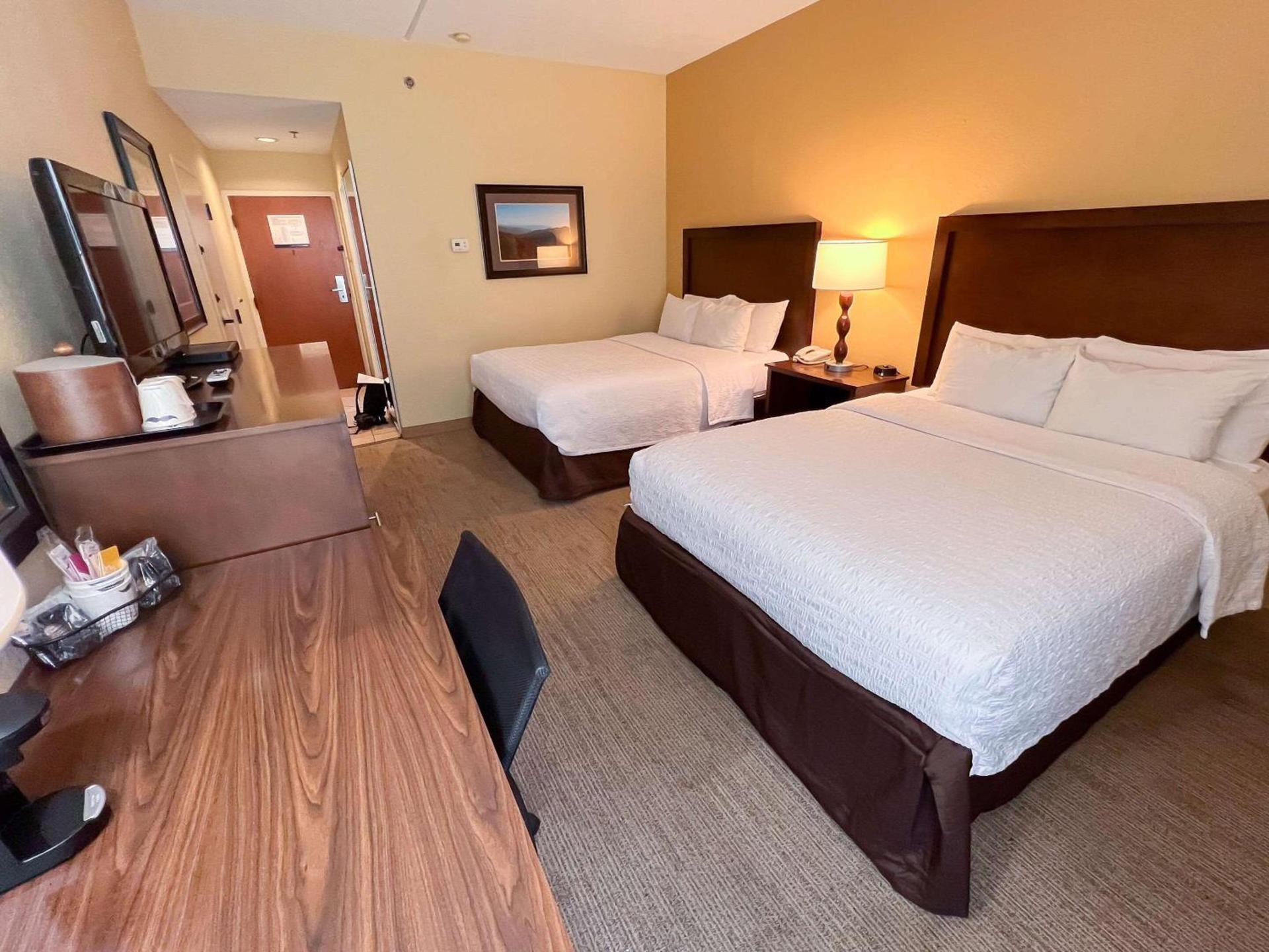 Clarion Pointe Cherokee photo 16
