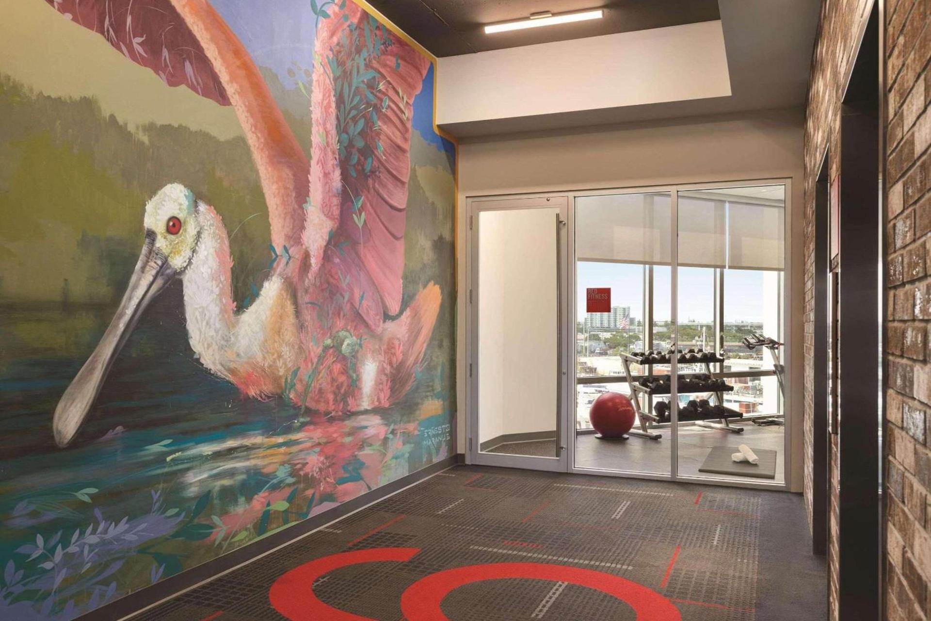 Radisson RED Miami Airport photo 17
