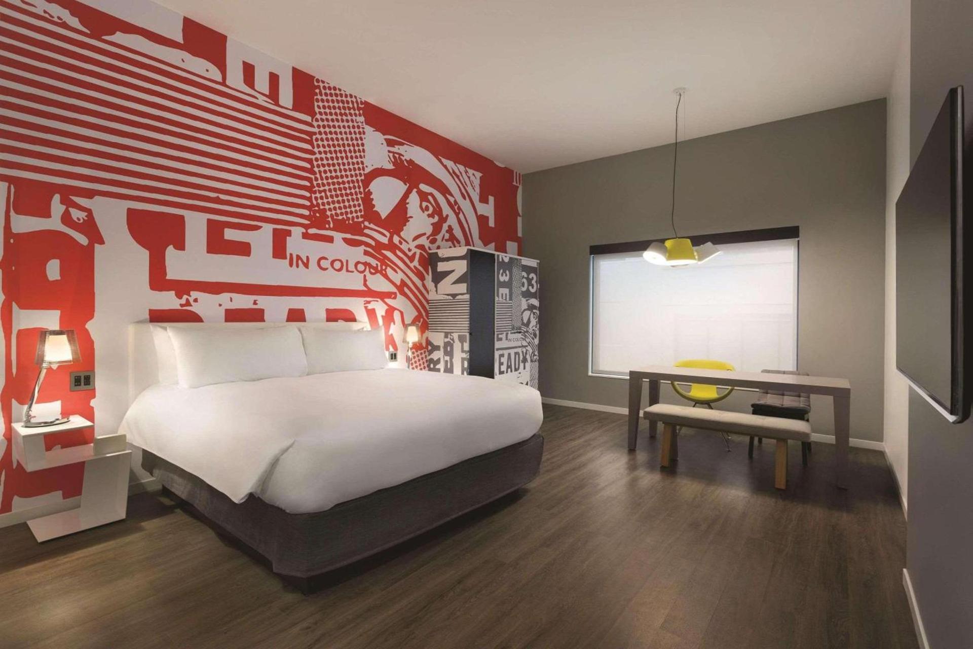 Radisson Red Minneapolis Downtown photo 5