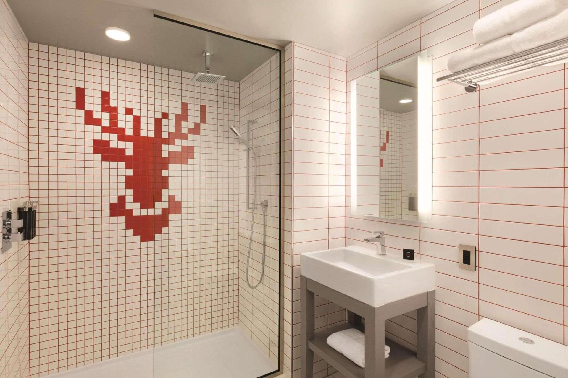 Radisson Red Minneapolis Downtown photo 9