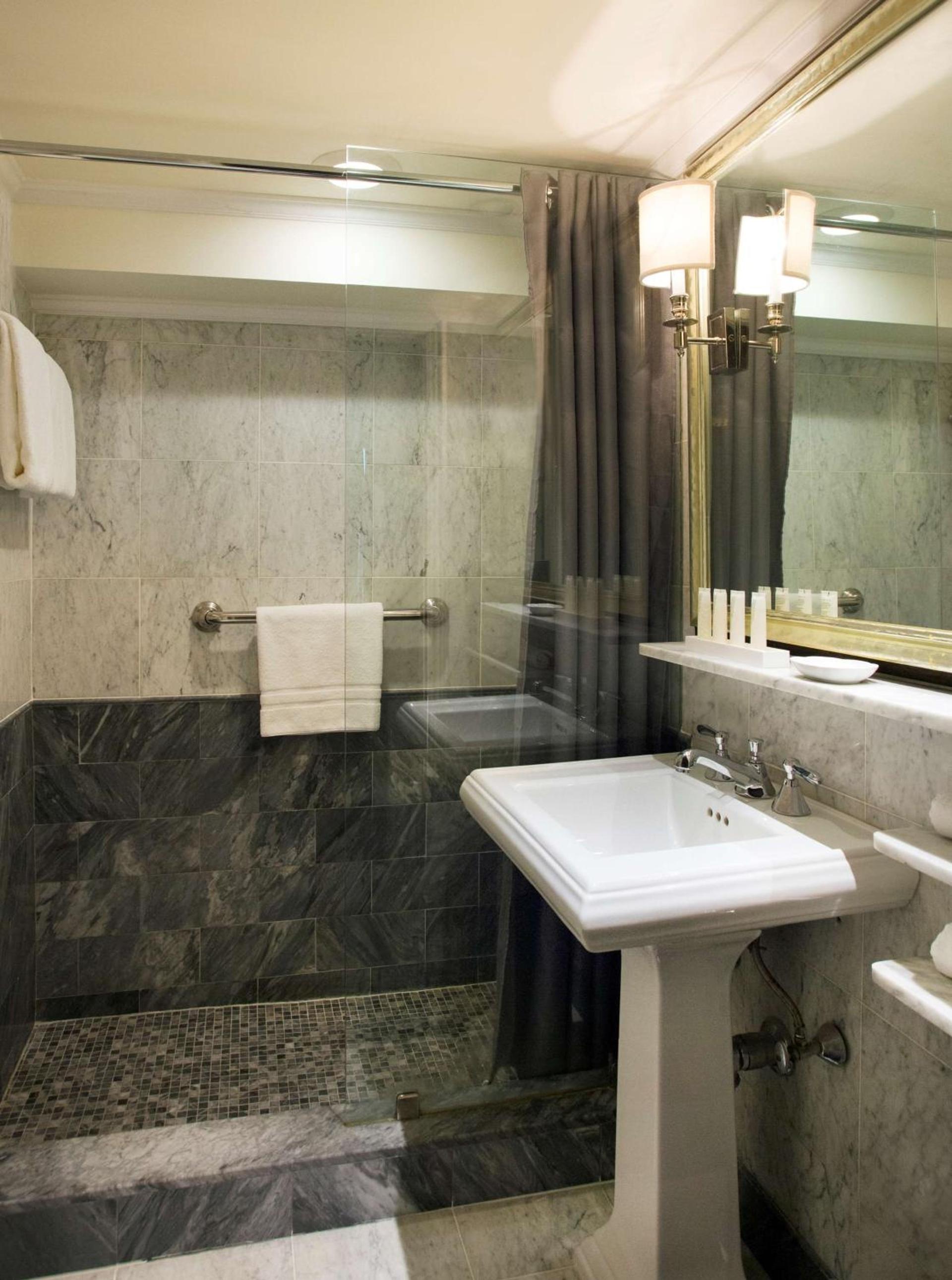 The Eliot Hotel photo 30