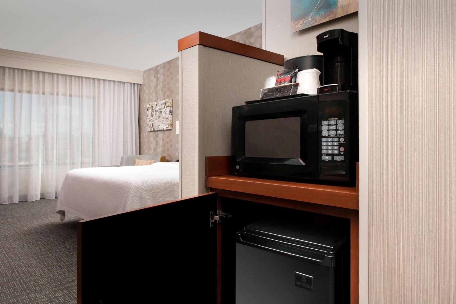Courtyard by Marriott Tyler photo 13