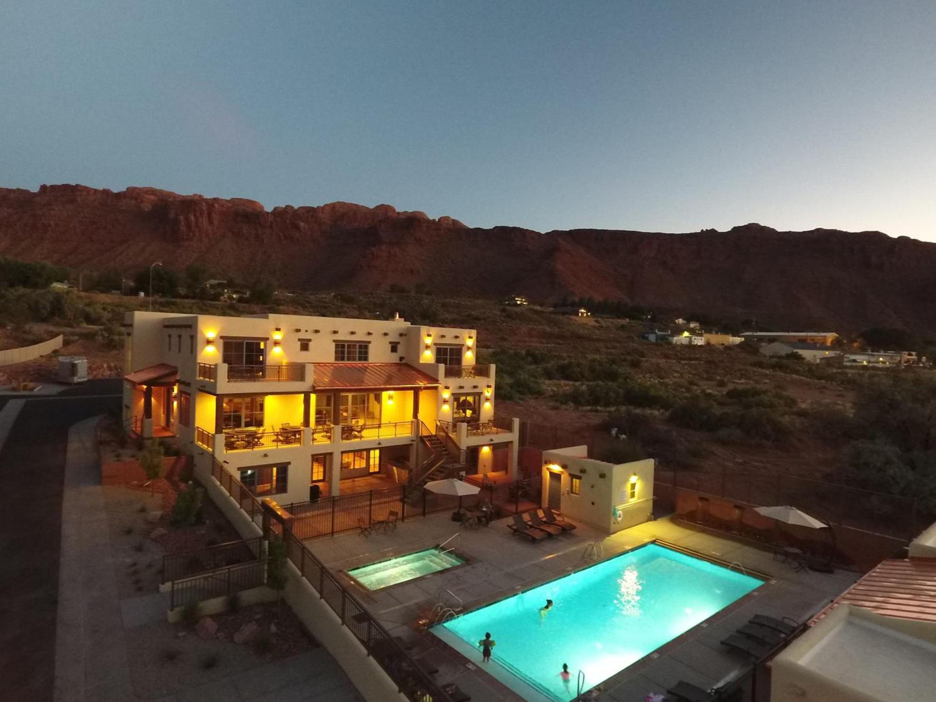 New Lodge In The Heart Of Moab, Utah photo 4