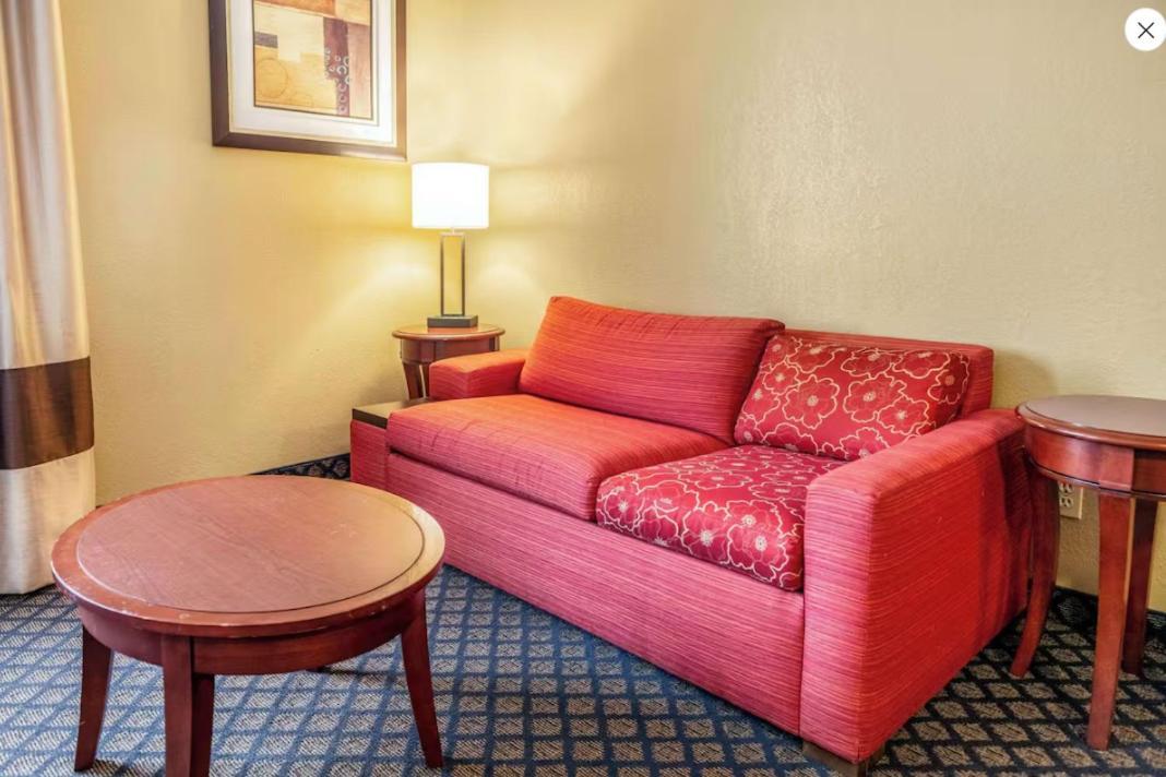 Quality Inn & Suites Seville photo 2