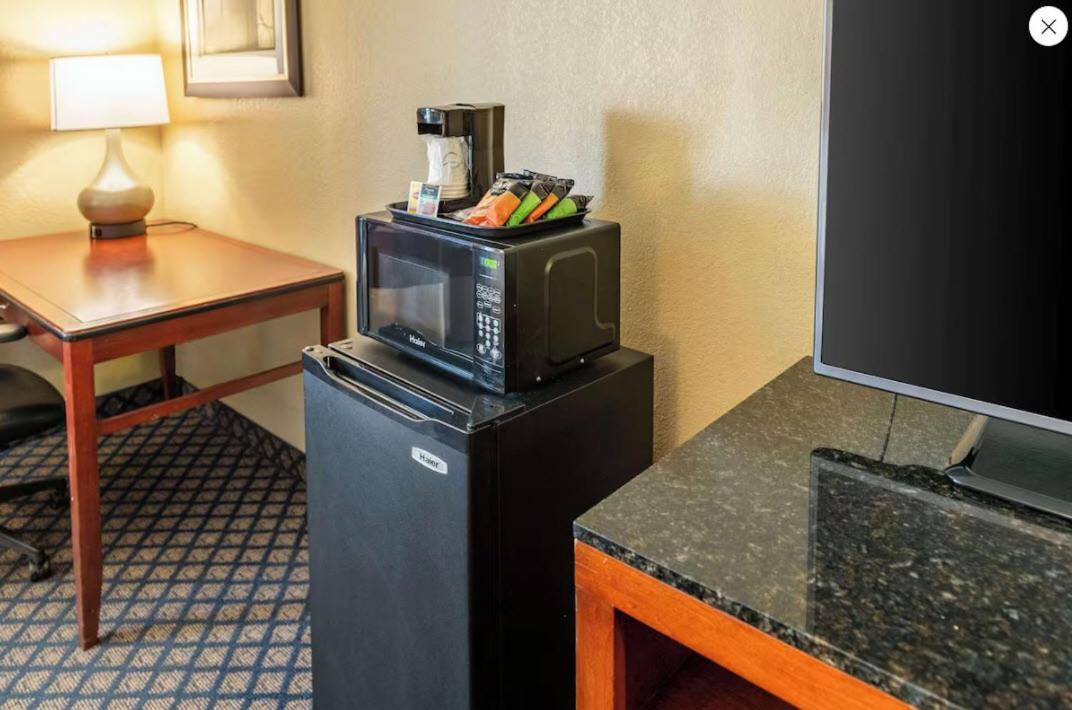 Quality Inn & Suites Seville photo 47