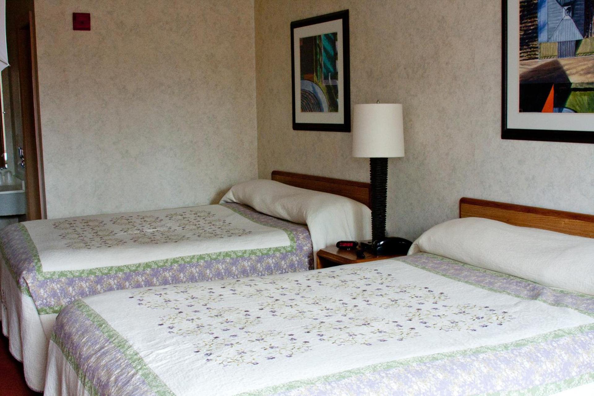 Anchorage Inn Burlington photo 16