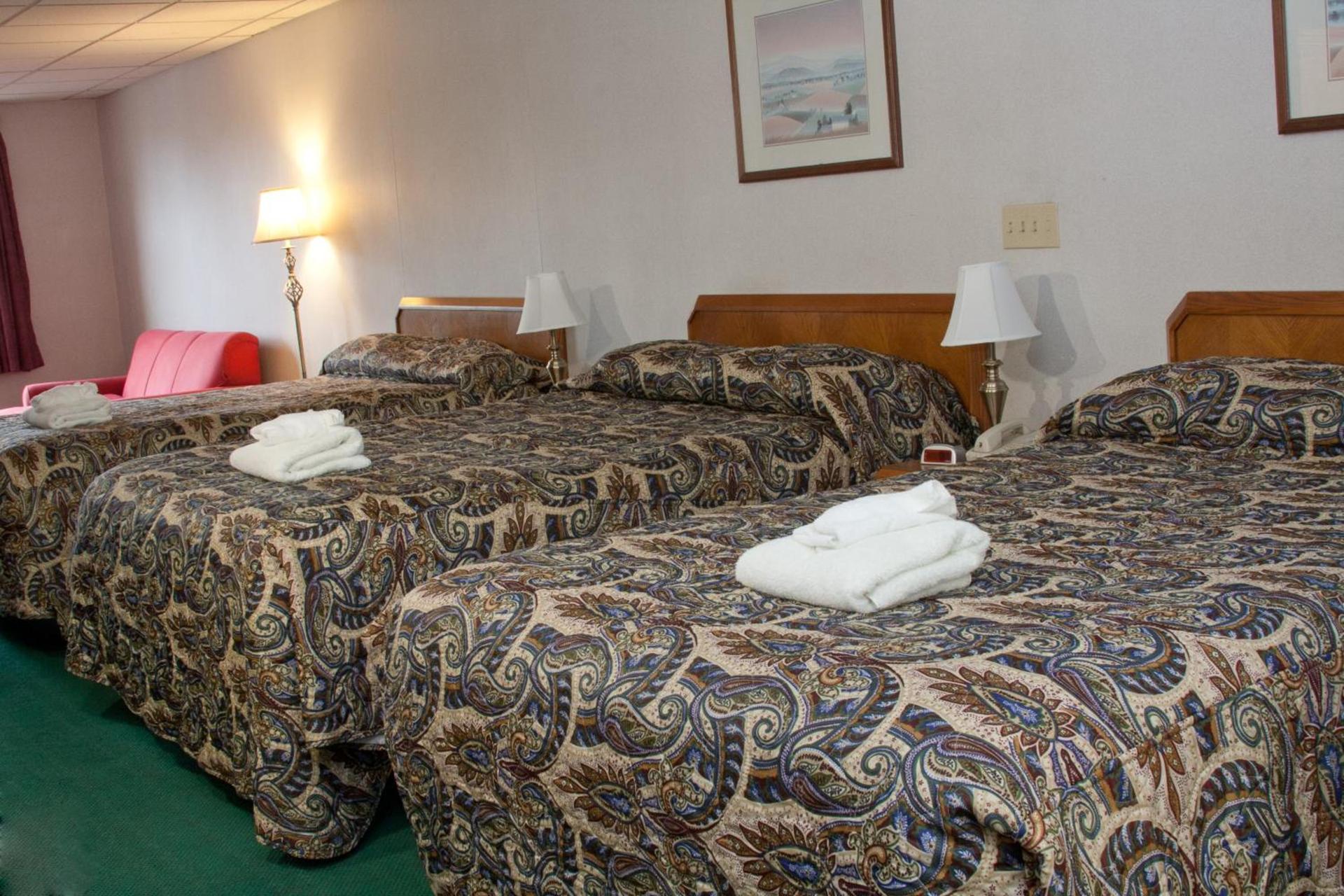 Anchorage Inn Burlington photo 17