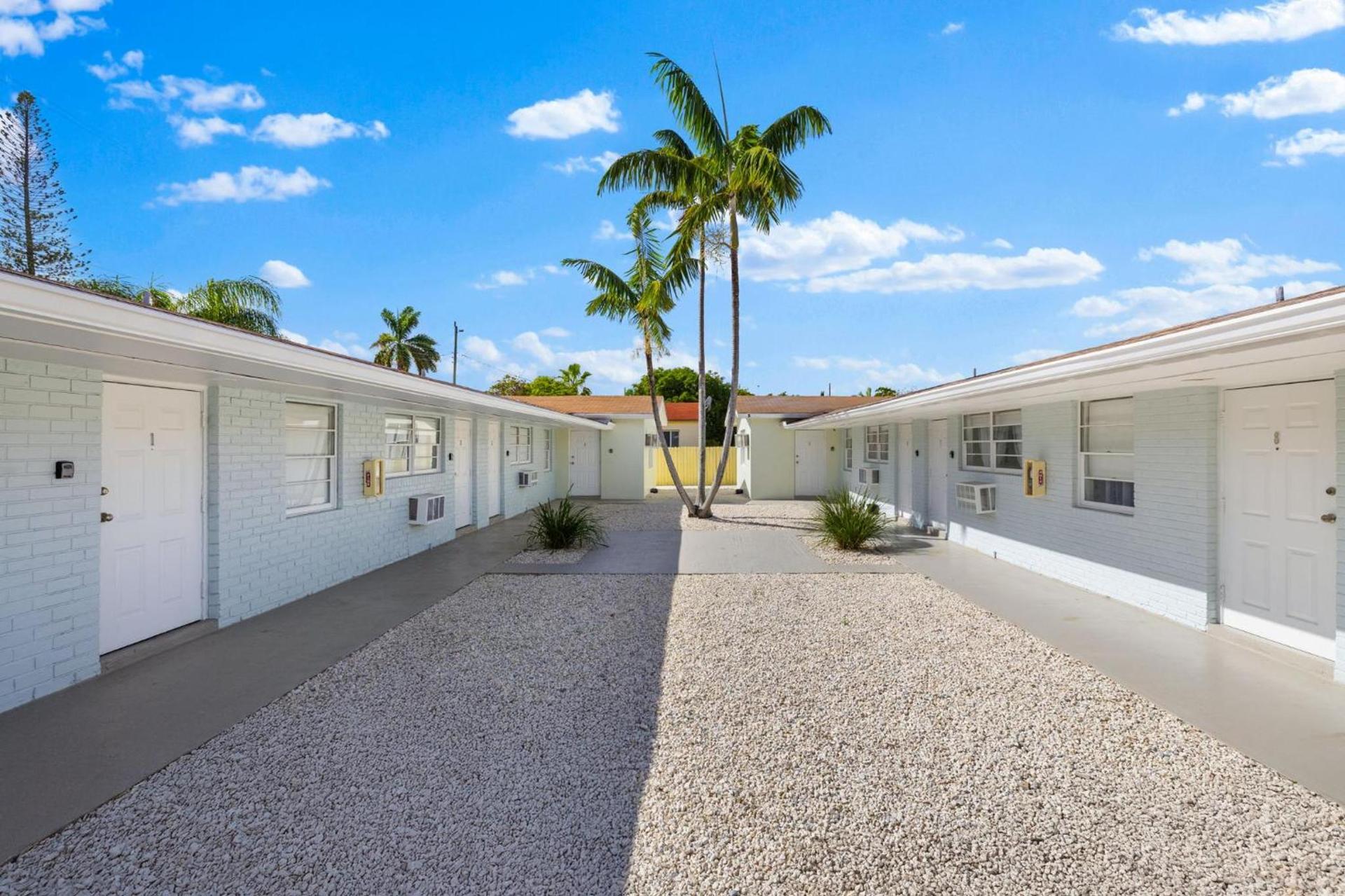 Sunset Inn - Hallandale Beach — hotel in Hallandale Beach