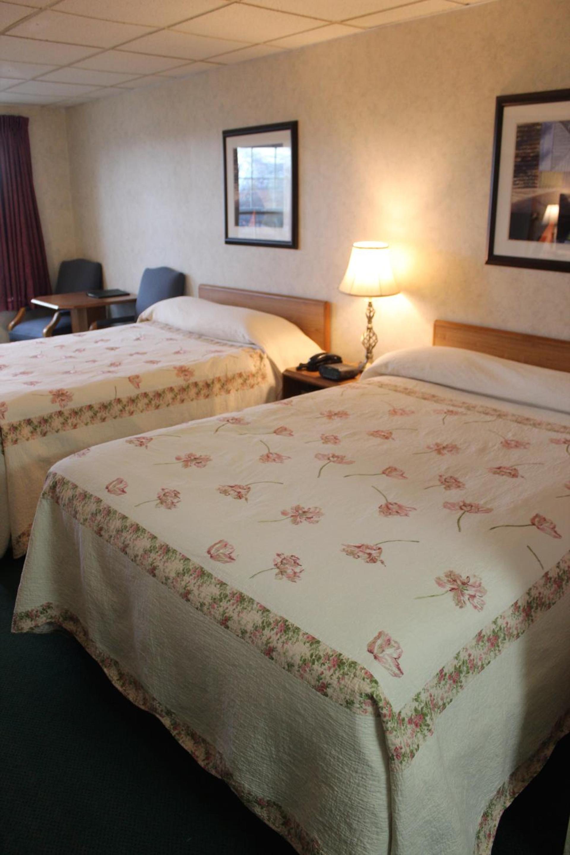 Anchorage Inn Burlington photo 18