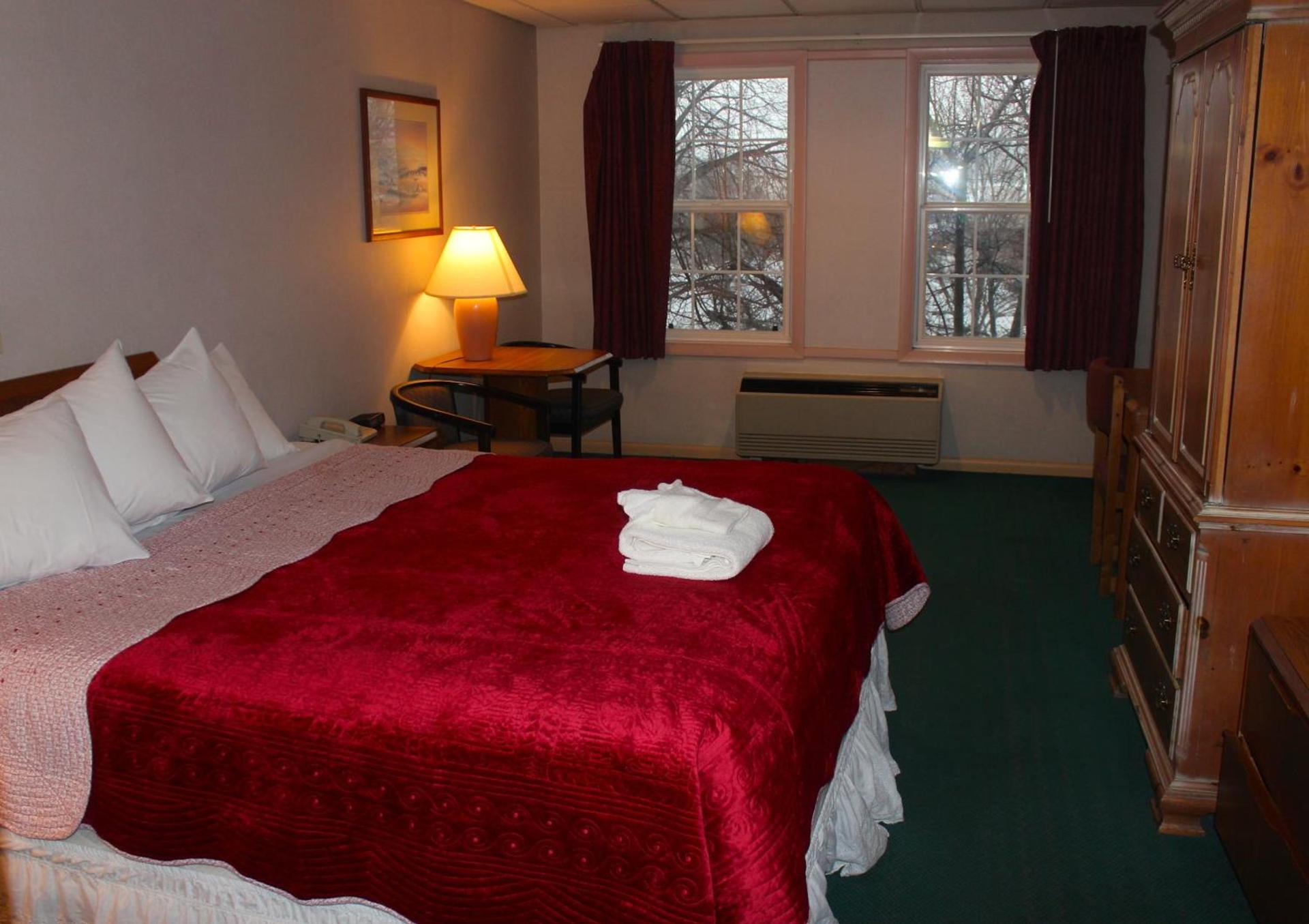 Anchorage Inn Burlington photo 21