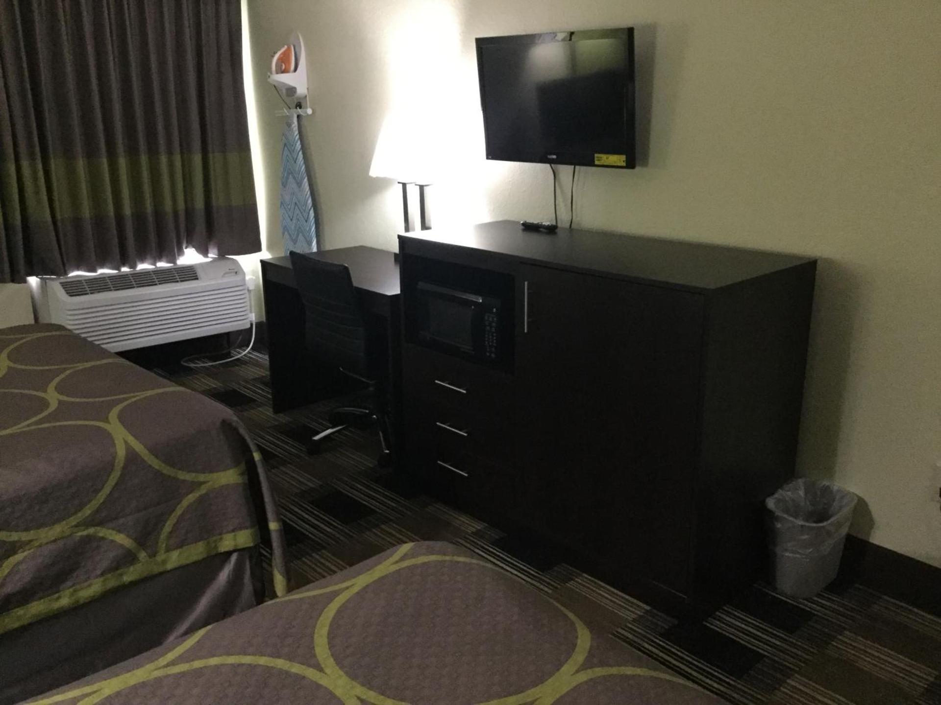 Super 8 by Wyndham Greer/Spartanburg Area photo 28