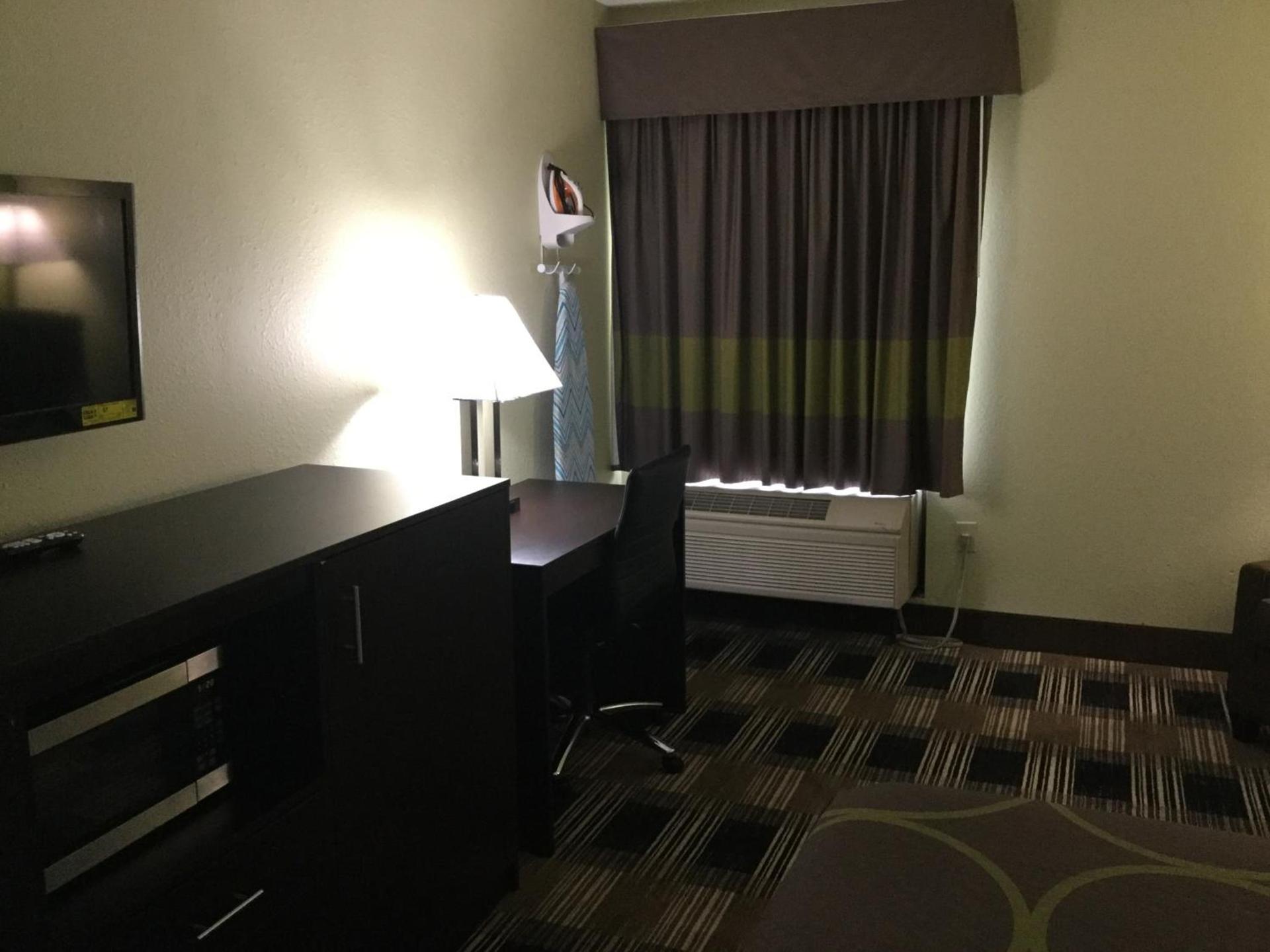 Super 8 by Wyndham Greer/Spartanburg Area photo 29